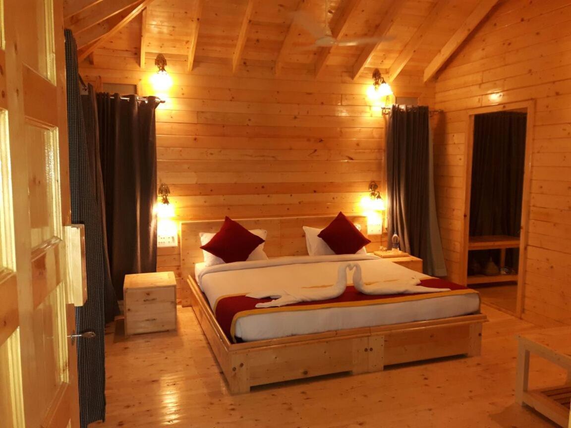 King Room with Balcony photo 3