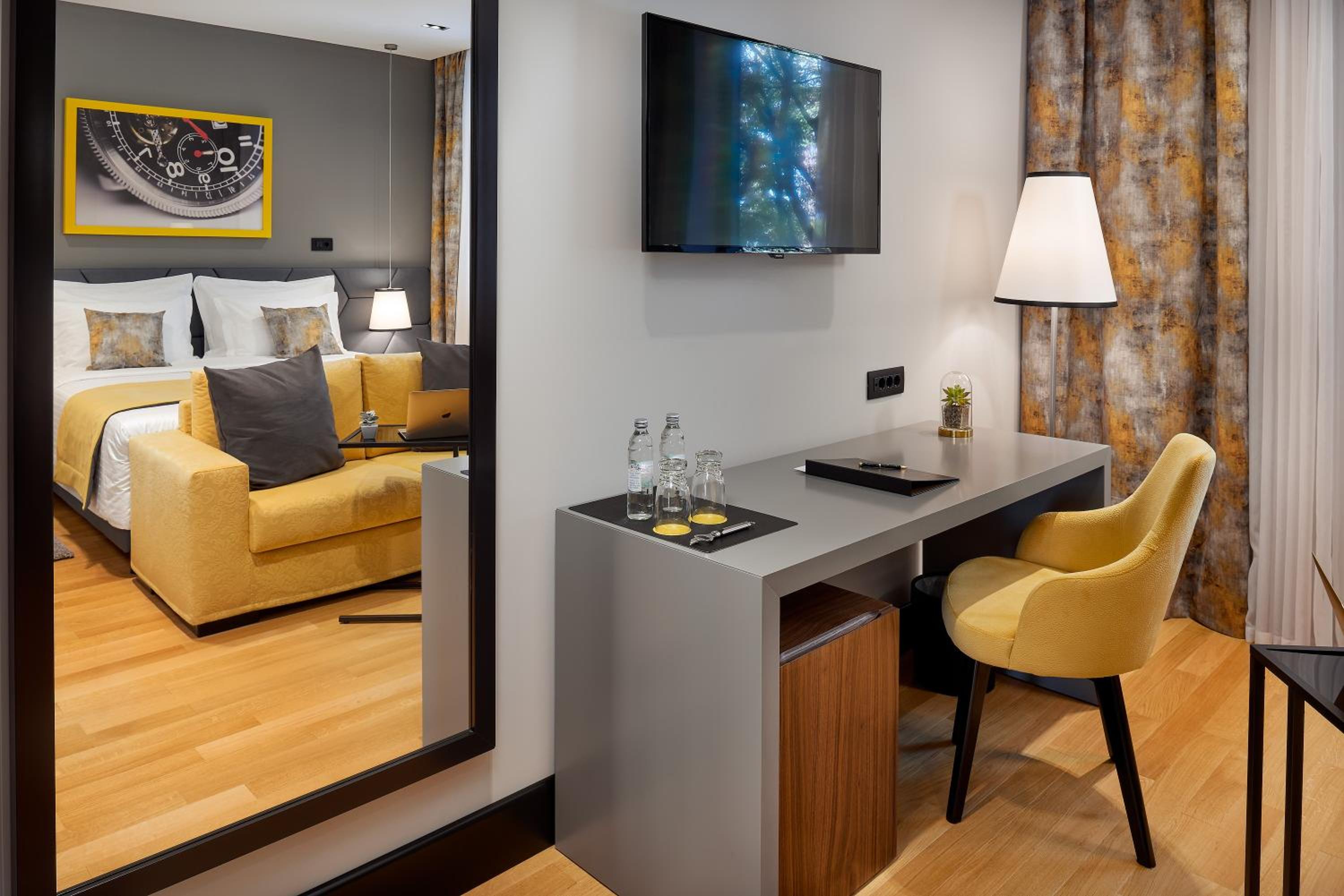 Standard King Room