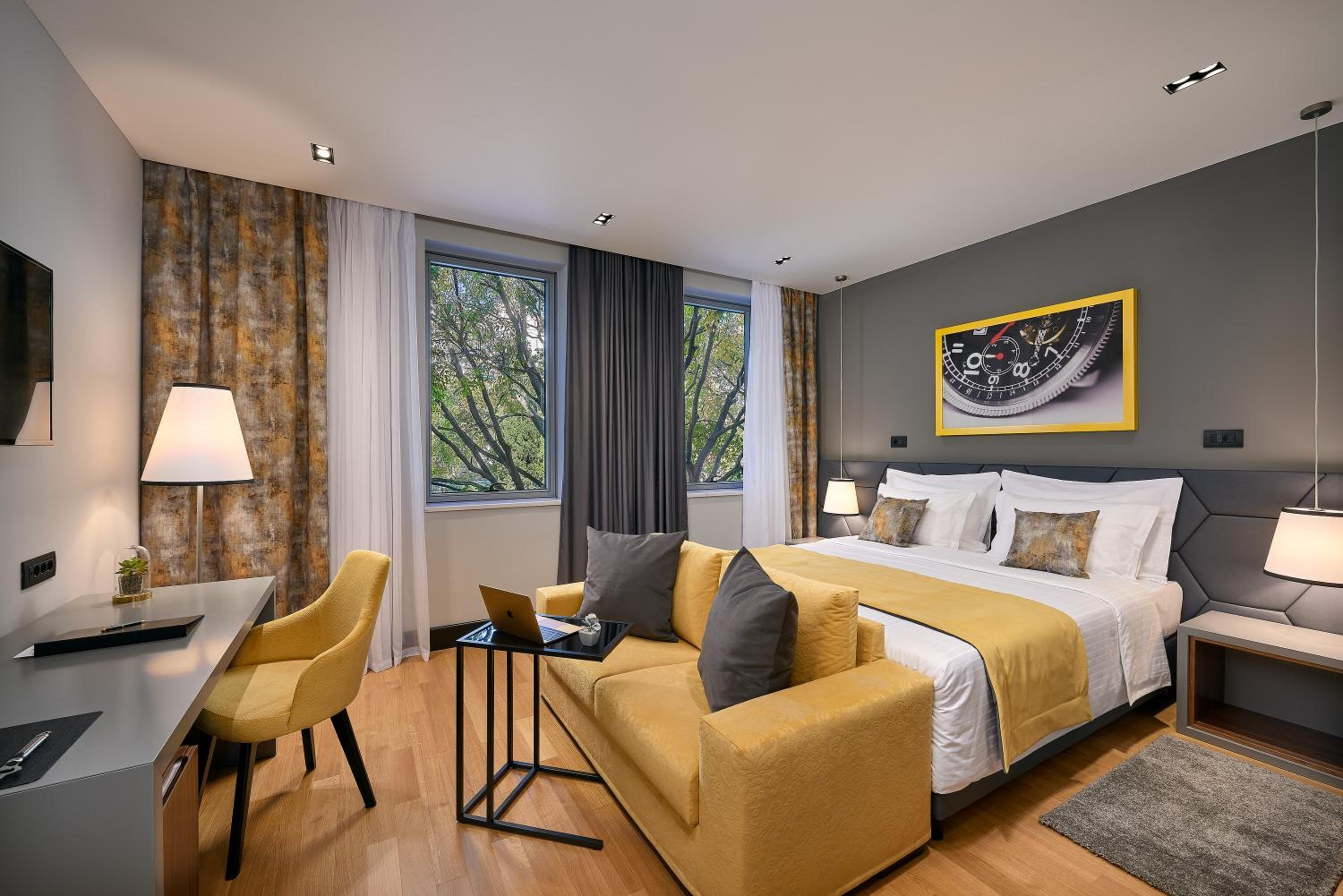 Standard King Room
