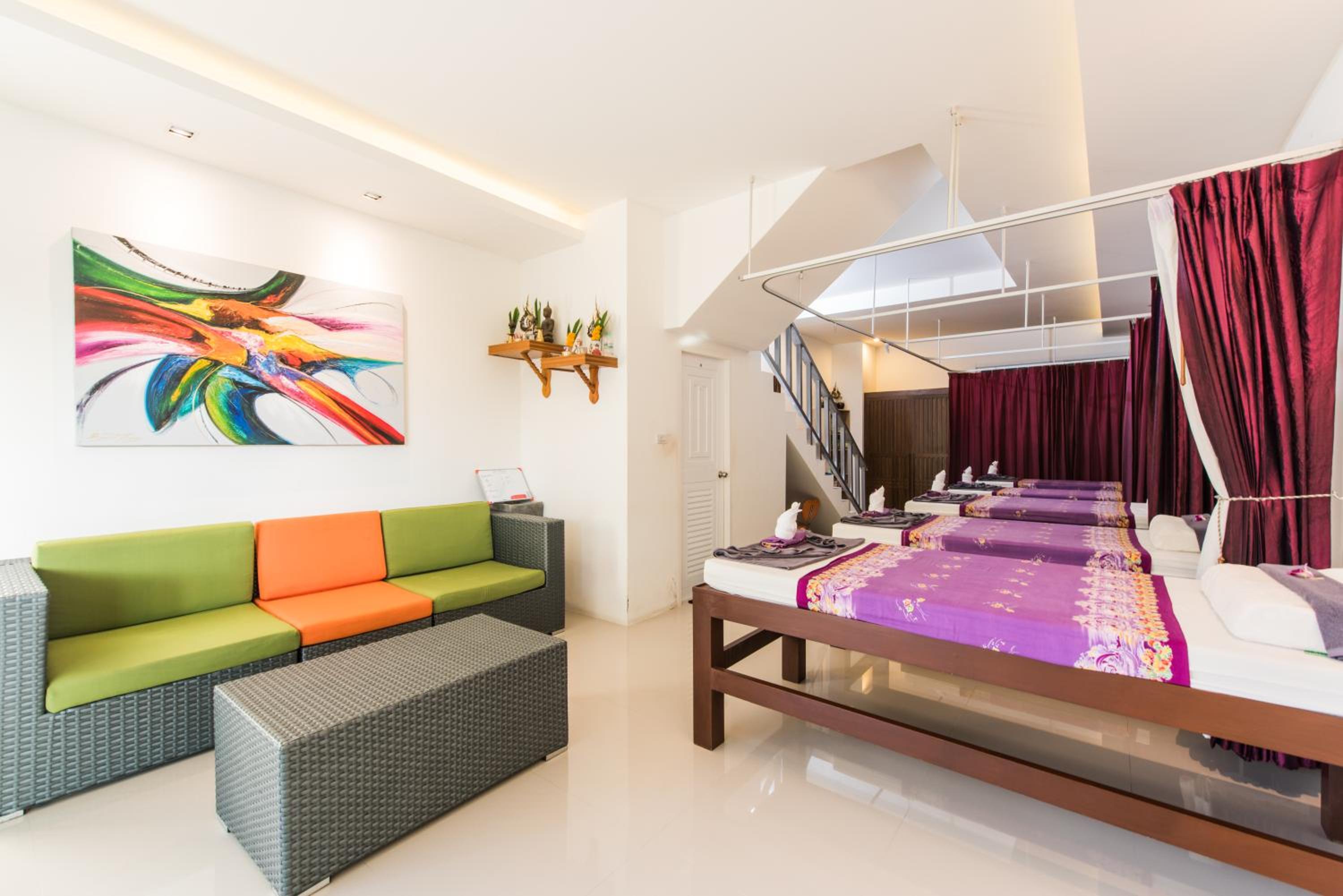 Double Room with Private Bathroom - Photo 16