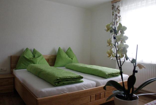 Two-Bedroom Apartment with Balcony - Photo 2