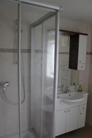 One-Bedroom Apartment with Balcony and Terrace - Photo 9