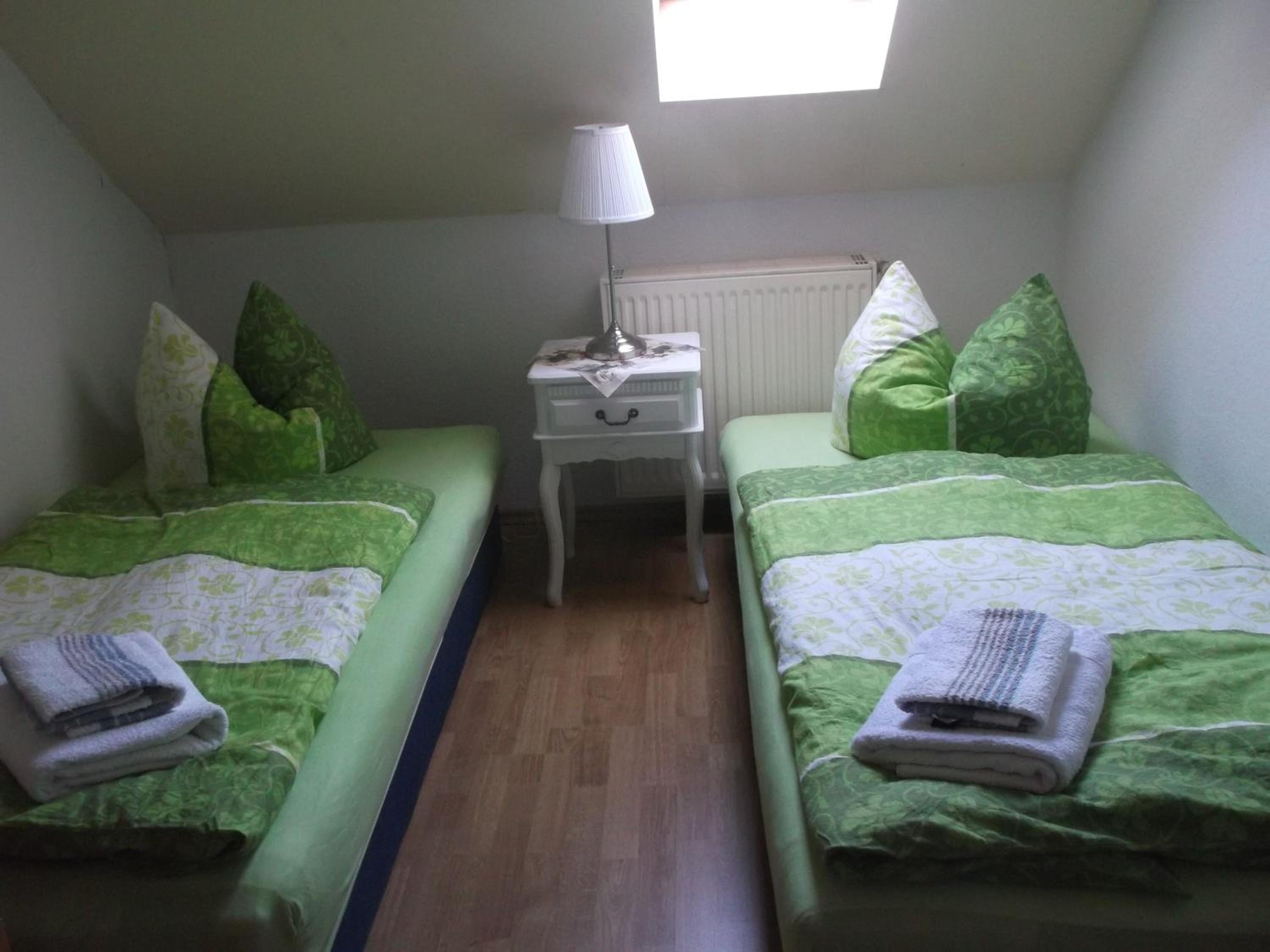 Twin Room with Private Bathroom photo 1