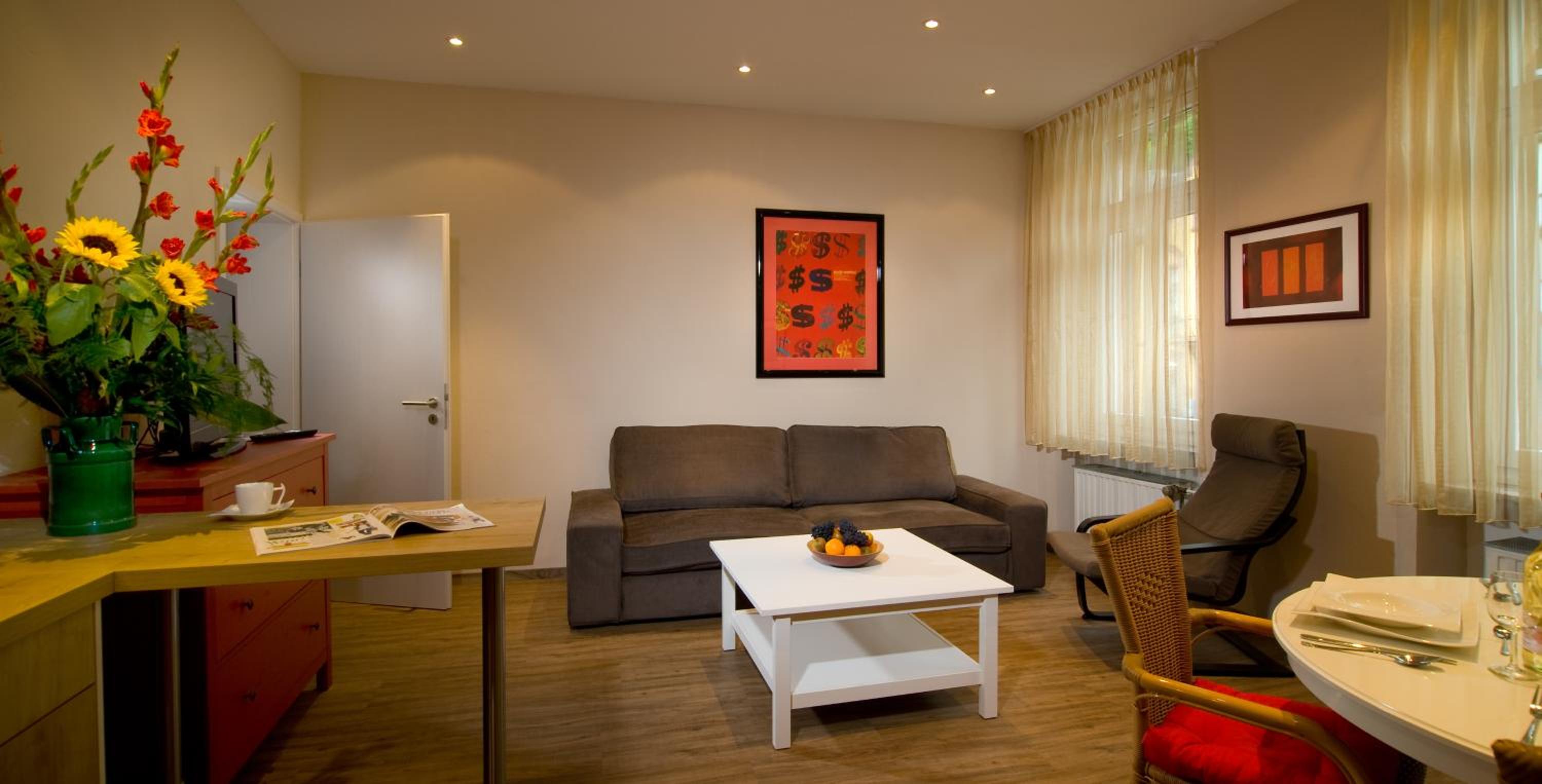 One-Bedroom Apartment