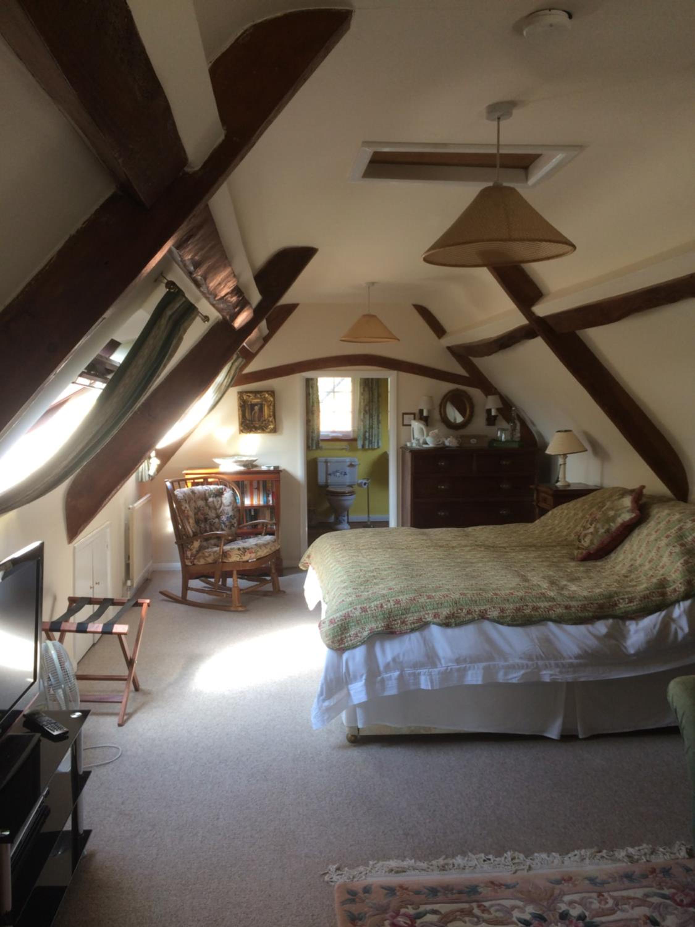 Deluxe Double Room with En-Suite - Photo 1