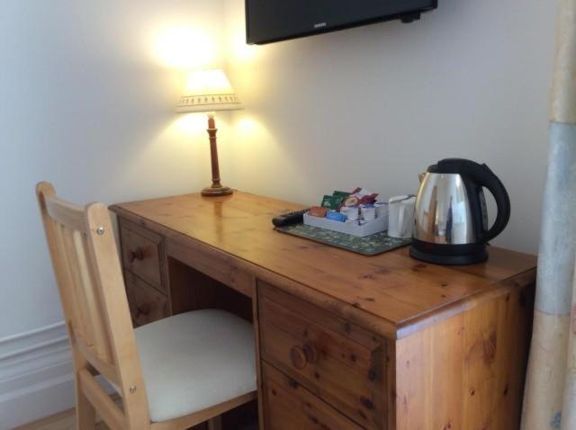 Standard Single Room with Shared Bathroom photo 2