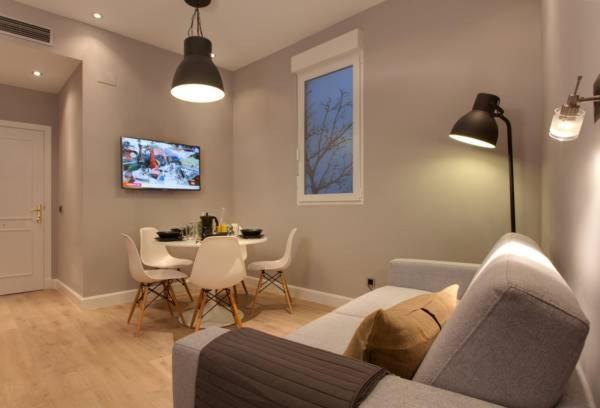 Studio Apartment photo 3