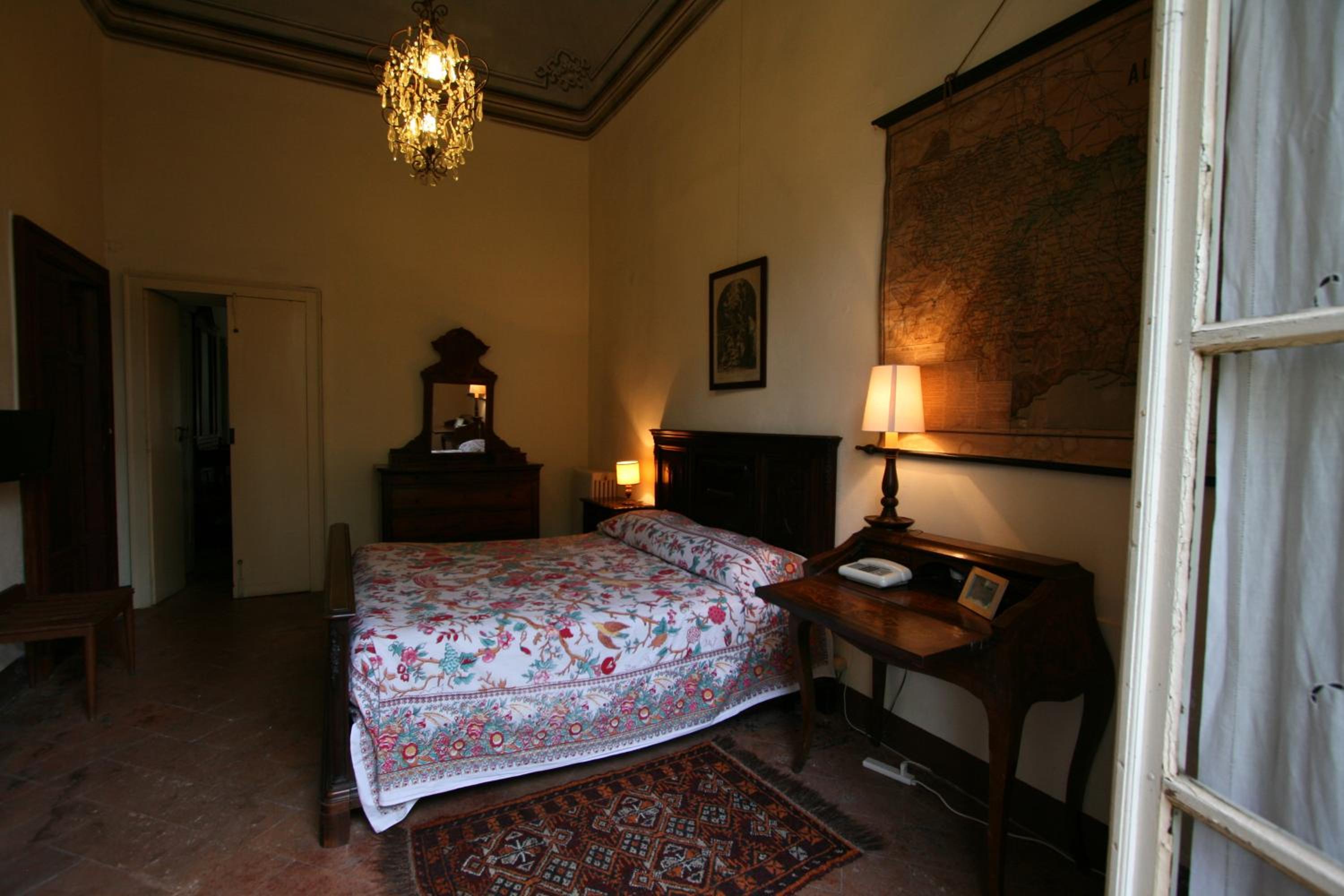 Two Connecting Double Rooms - Photo 3