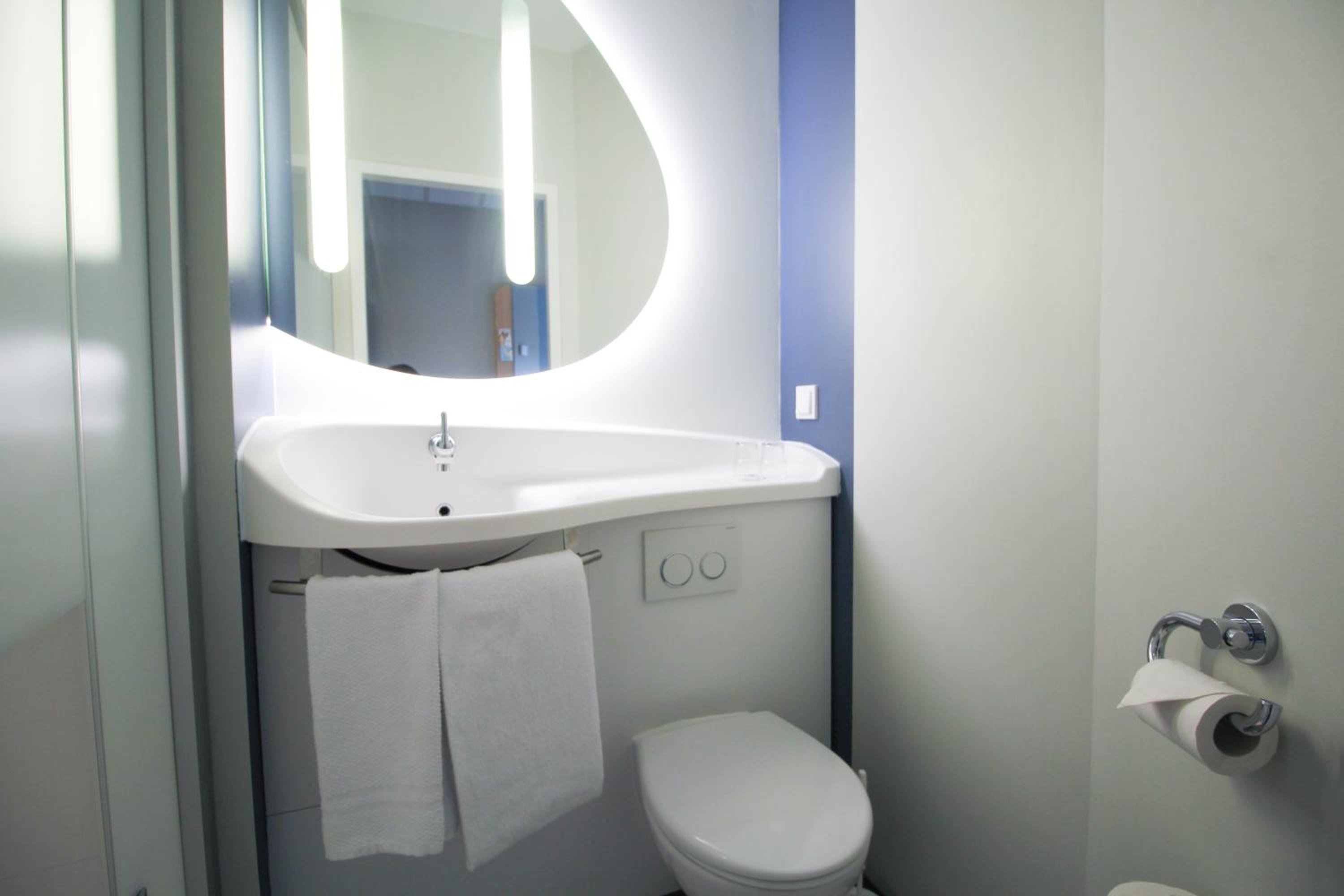 Standard  Room - Photo 5