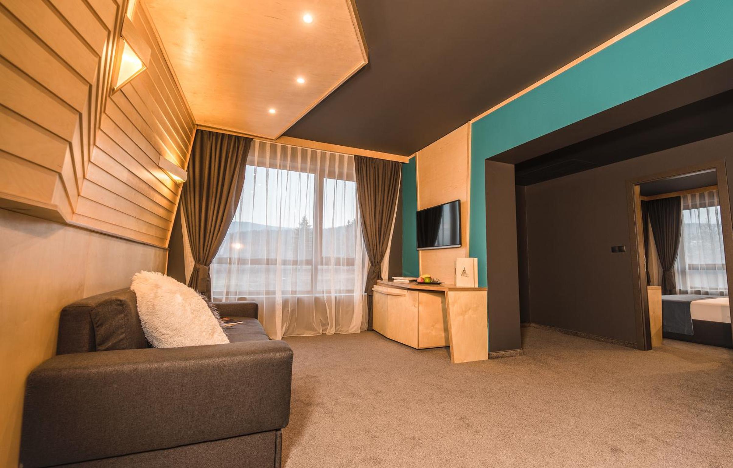 One-Bedroom Apartment - Photo 1
