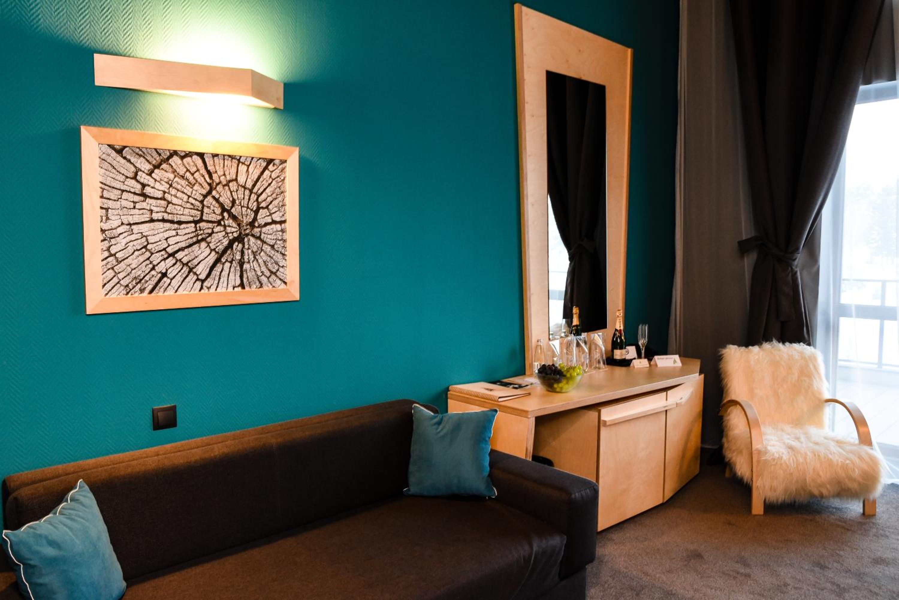 Two-Bedroom Apartment - Photo 7