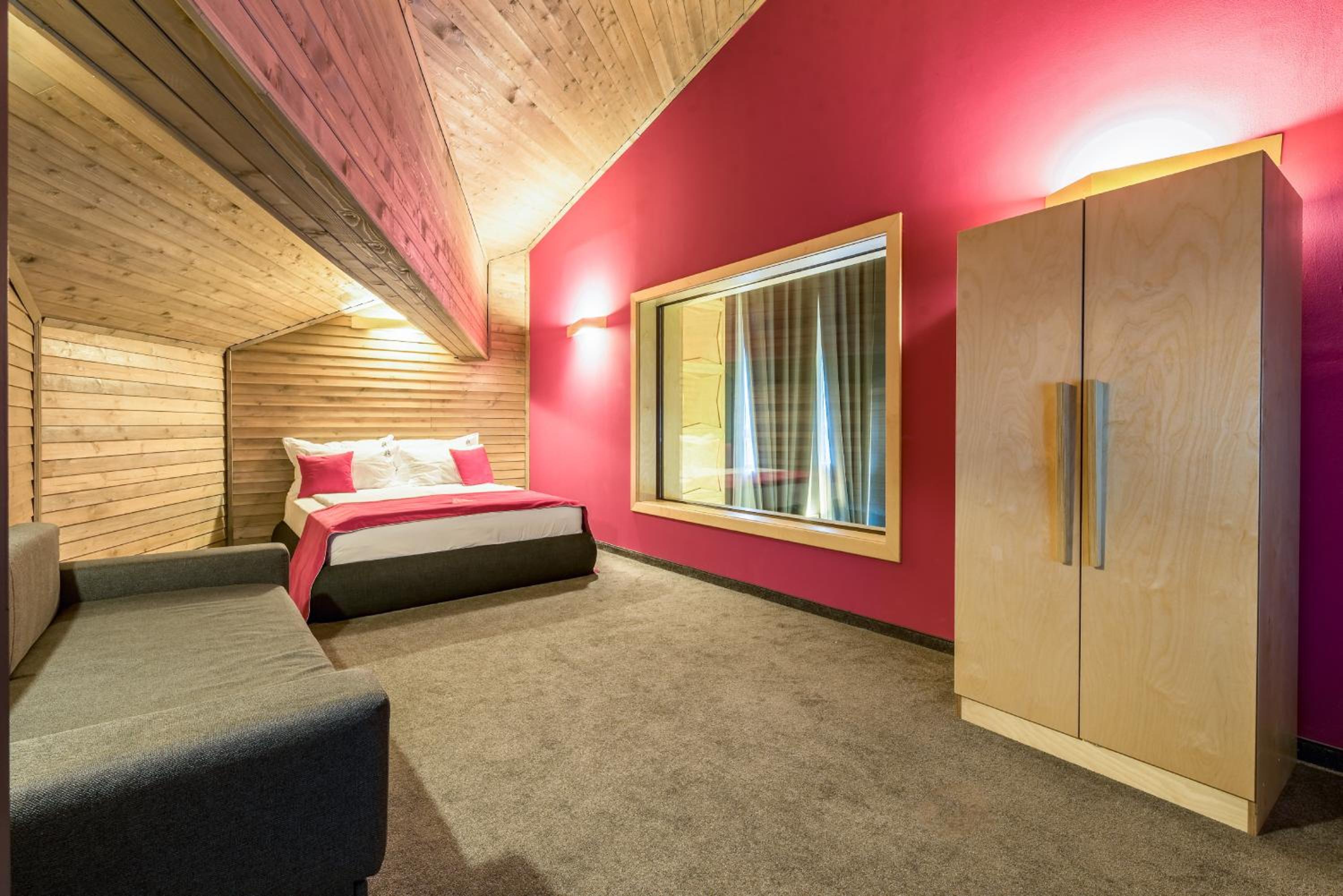 Presidential Four-Bedroom Maisonette with Sauna photo 1
