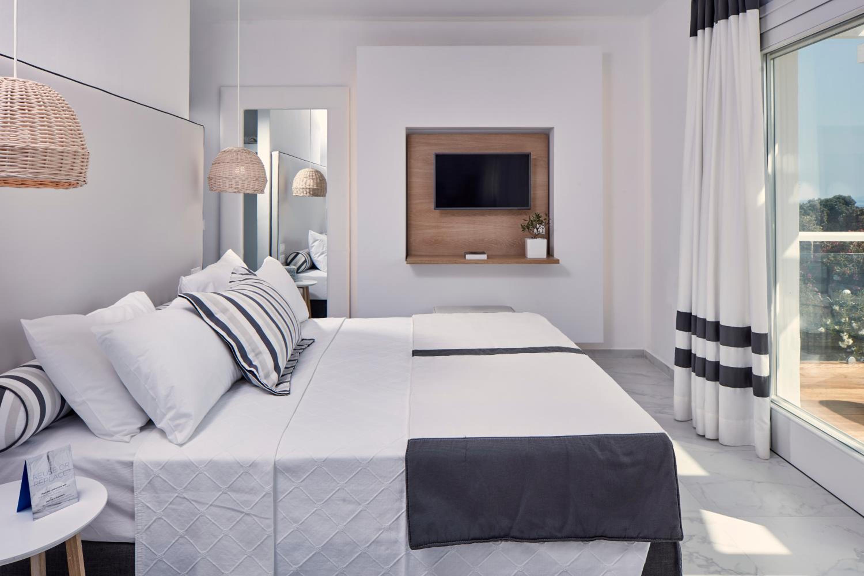 Junior Suite Sea View - Photo 2