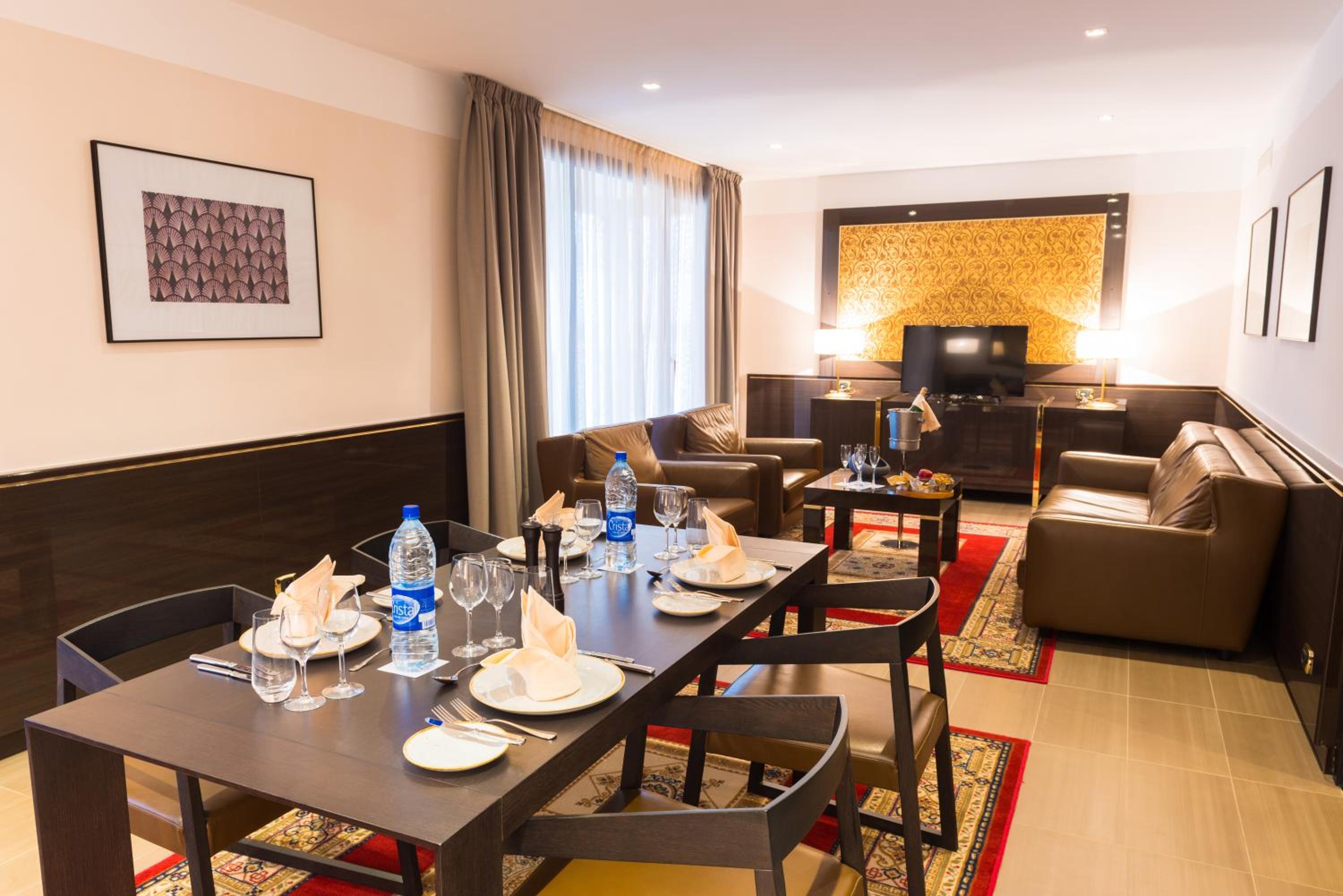 Grand Suite - Panoramic View - Photo 18