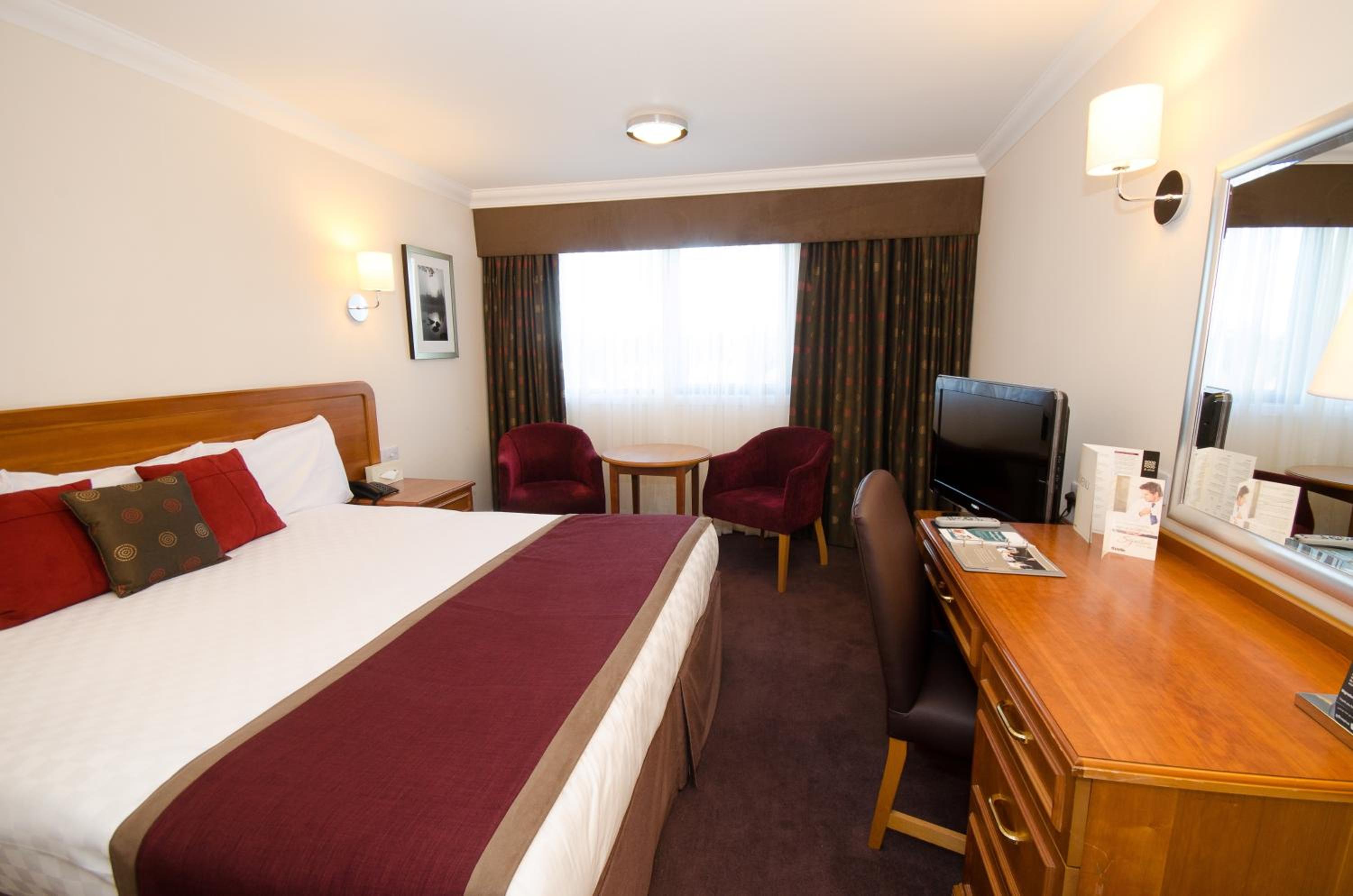 Standard King Room - Photo 3