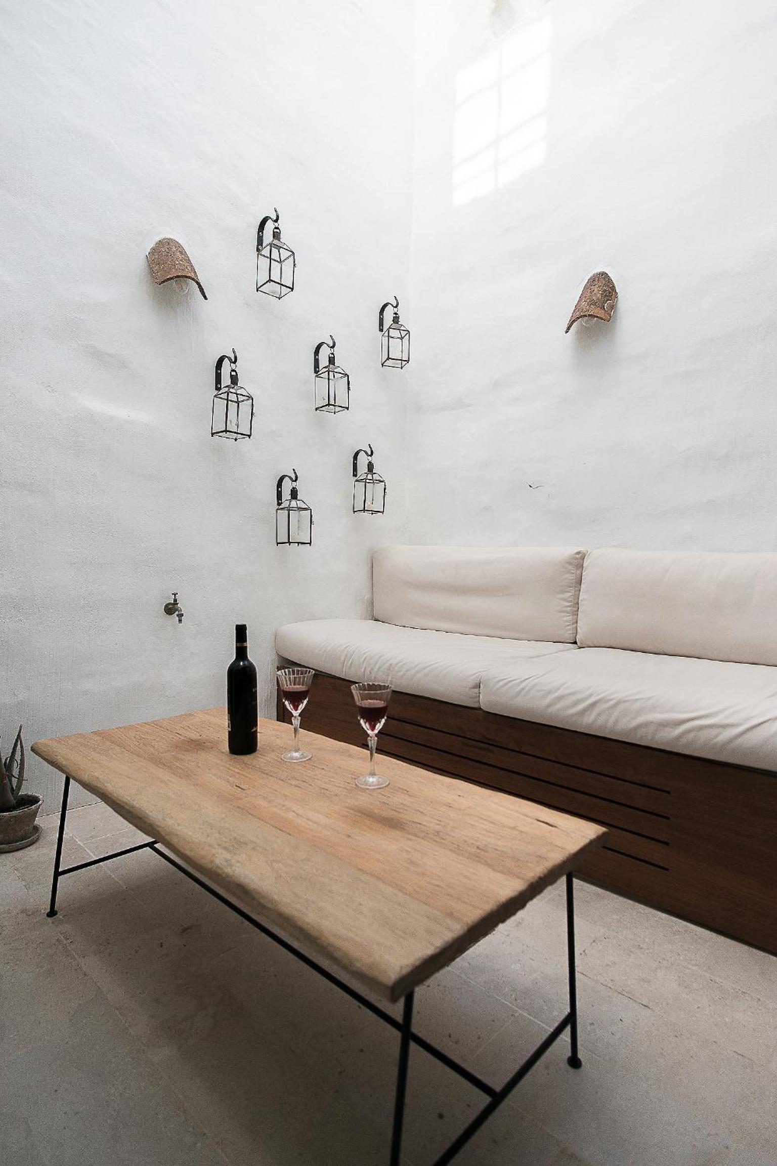 Deluxe Suite with Terrace photo 2
