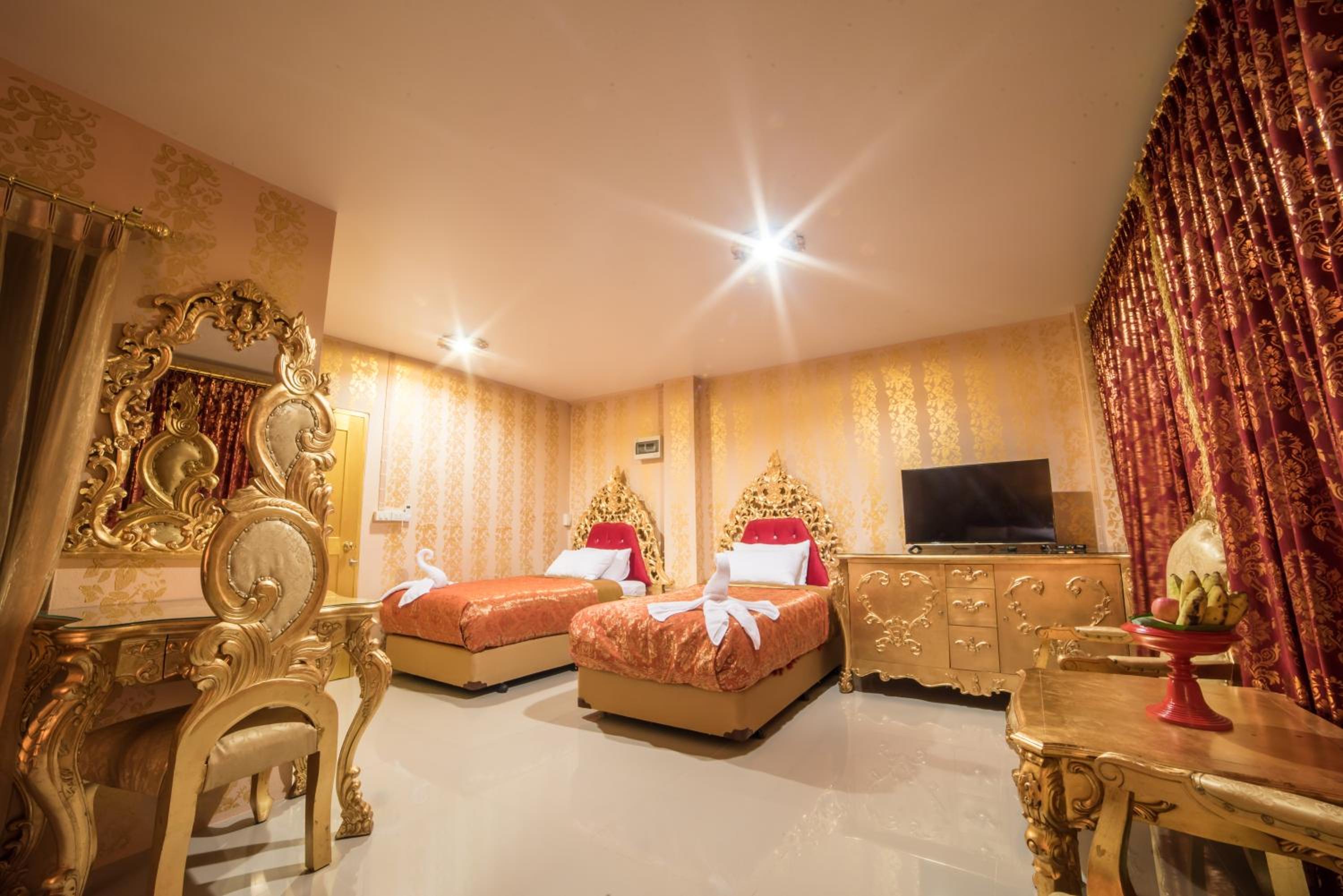Deluxe Twin Room photo 3