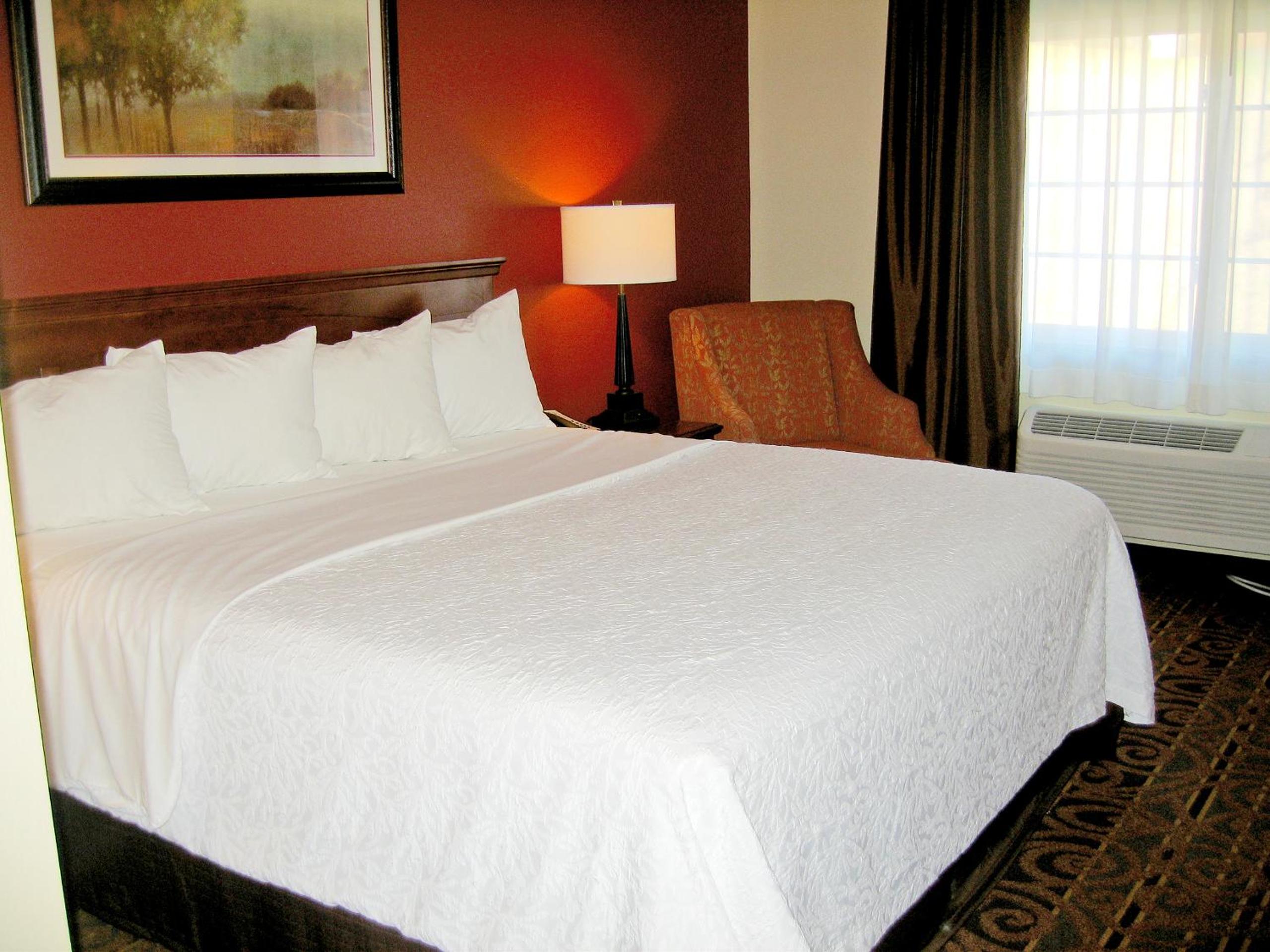 Deluxe King Room photo 1