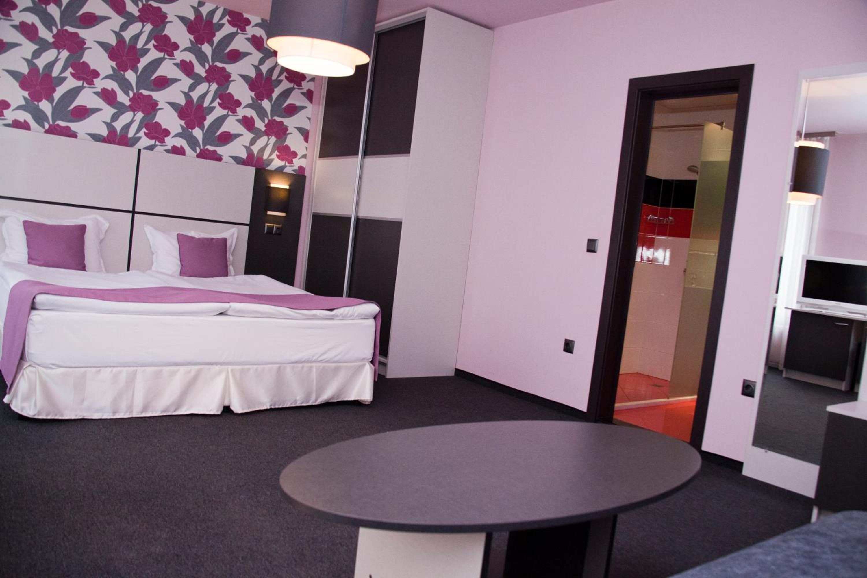 Deluxe Double Room photo 3