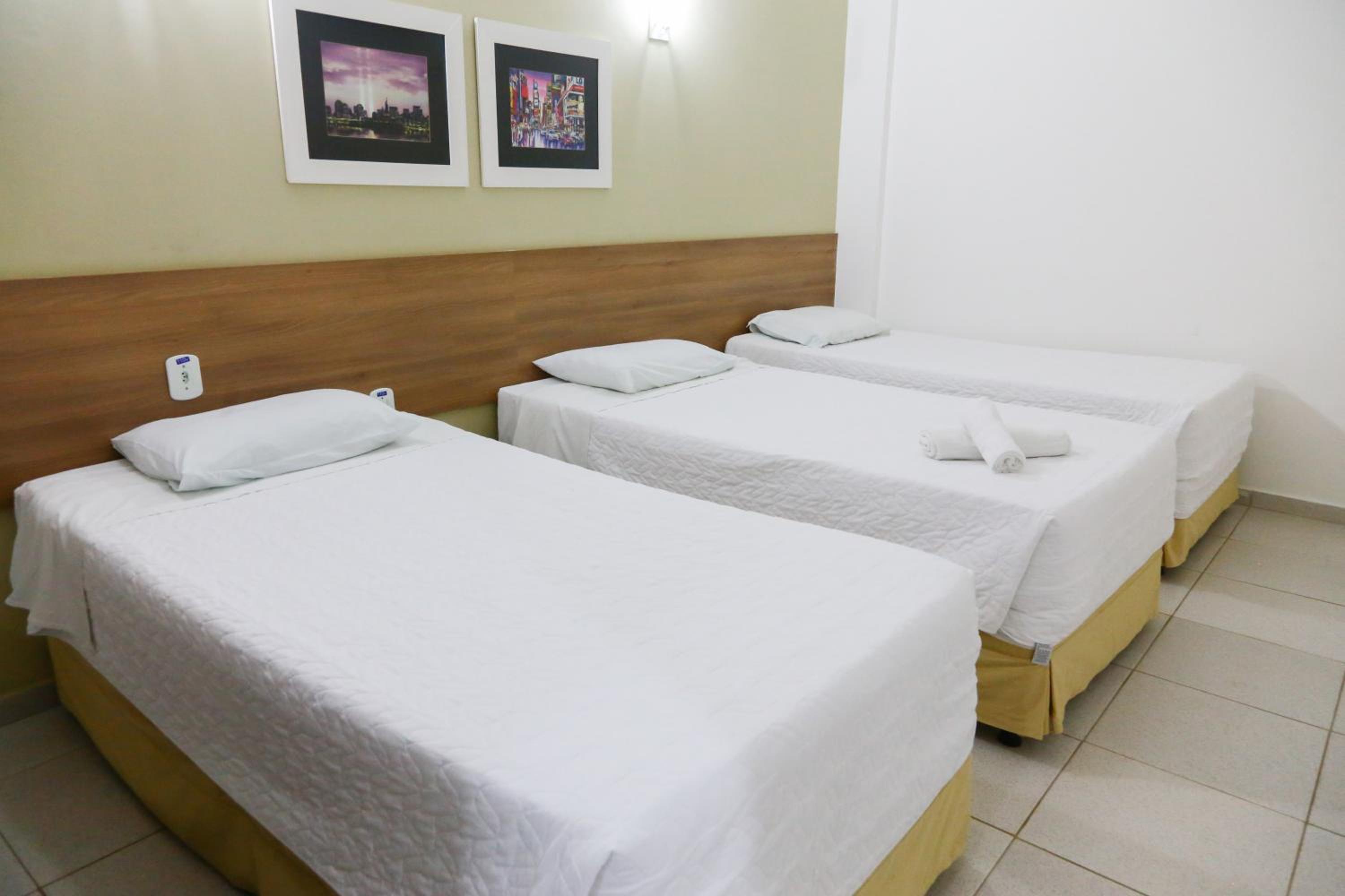 Standard Triple Room - Photo 1