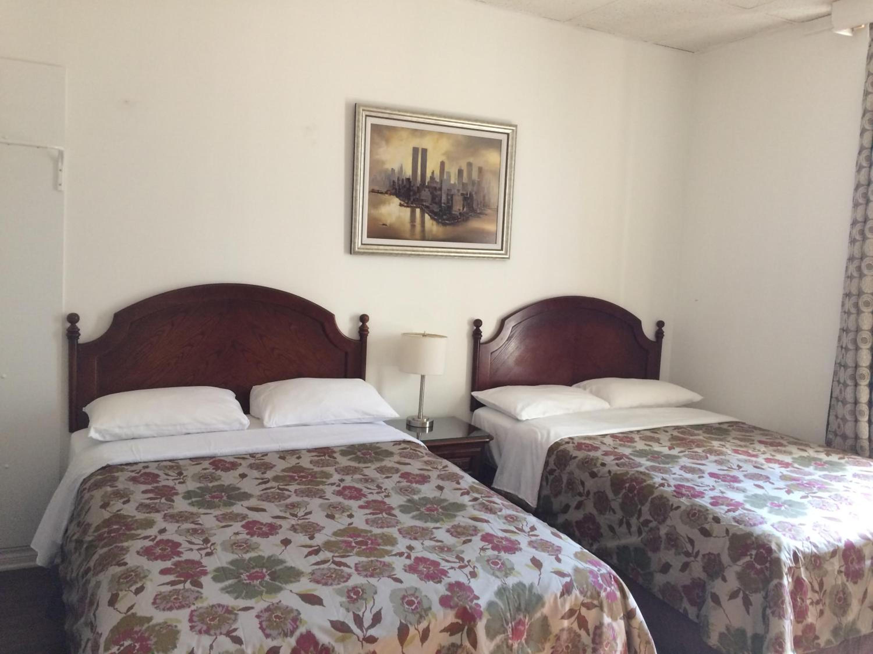Double Room with Two Double Beds - Photo 1