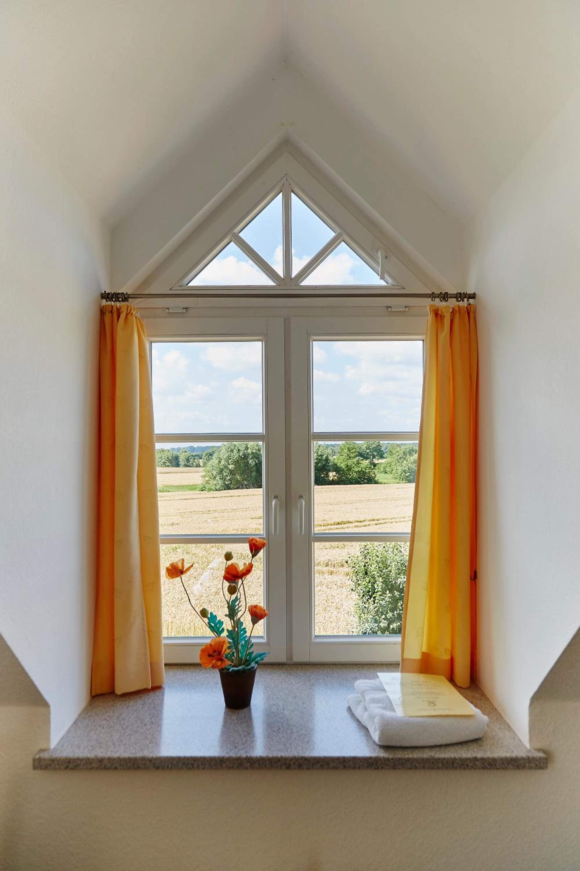 Standard Triple Room photo 2