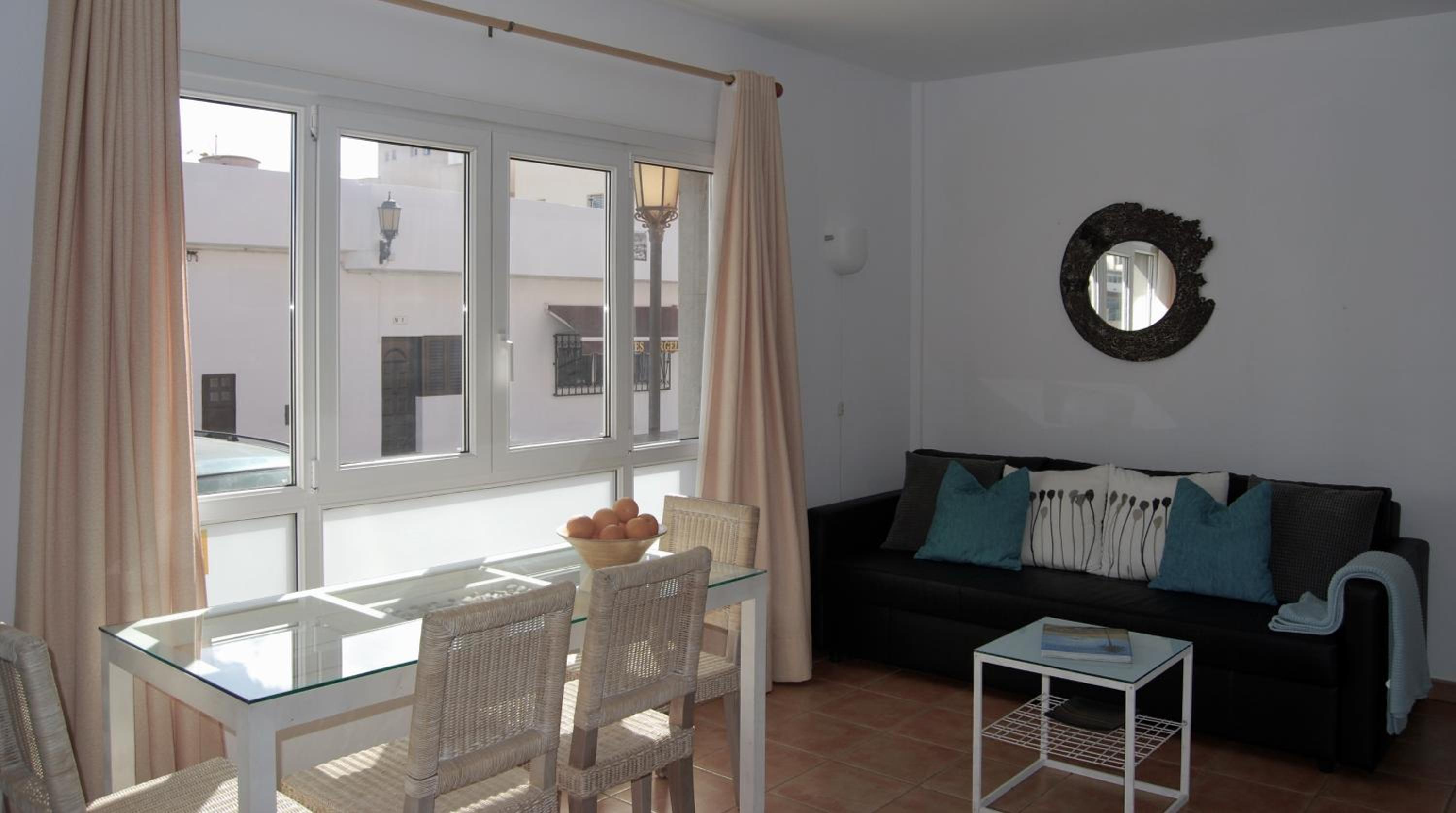 Apartment - Photo 32