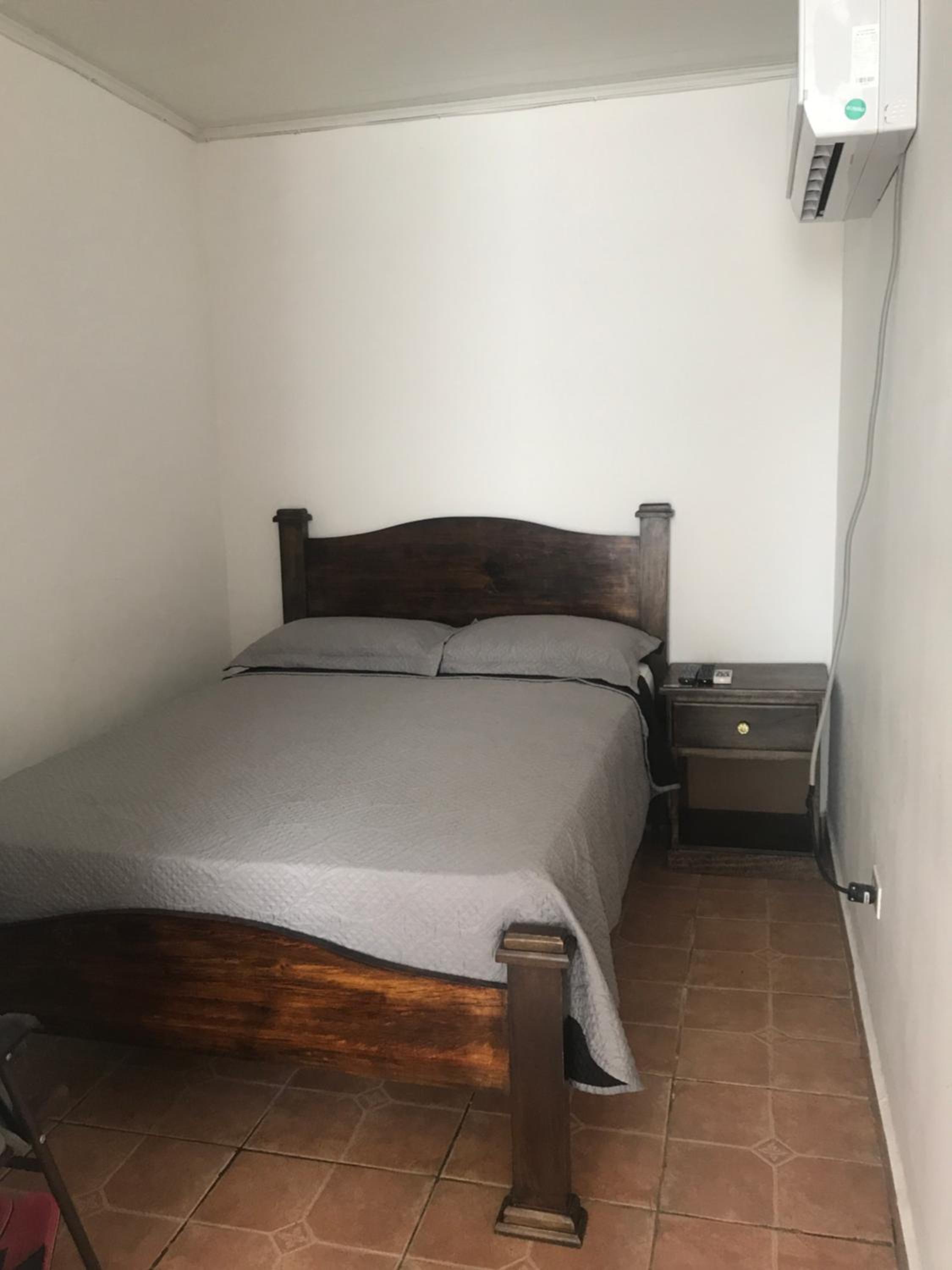 Economy Double Room photo 2
