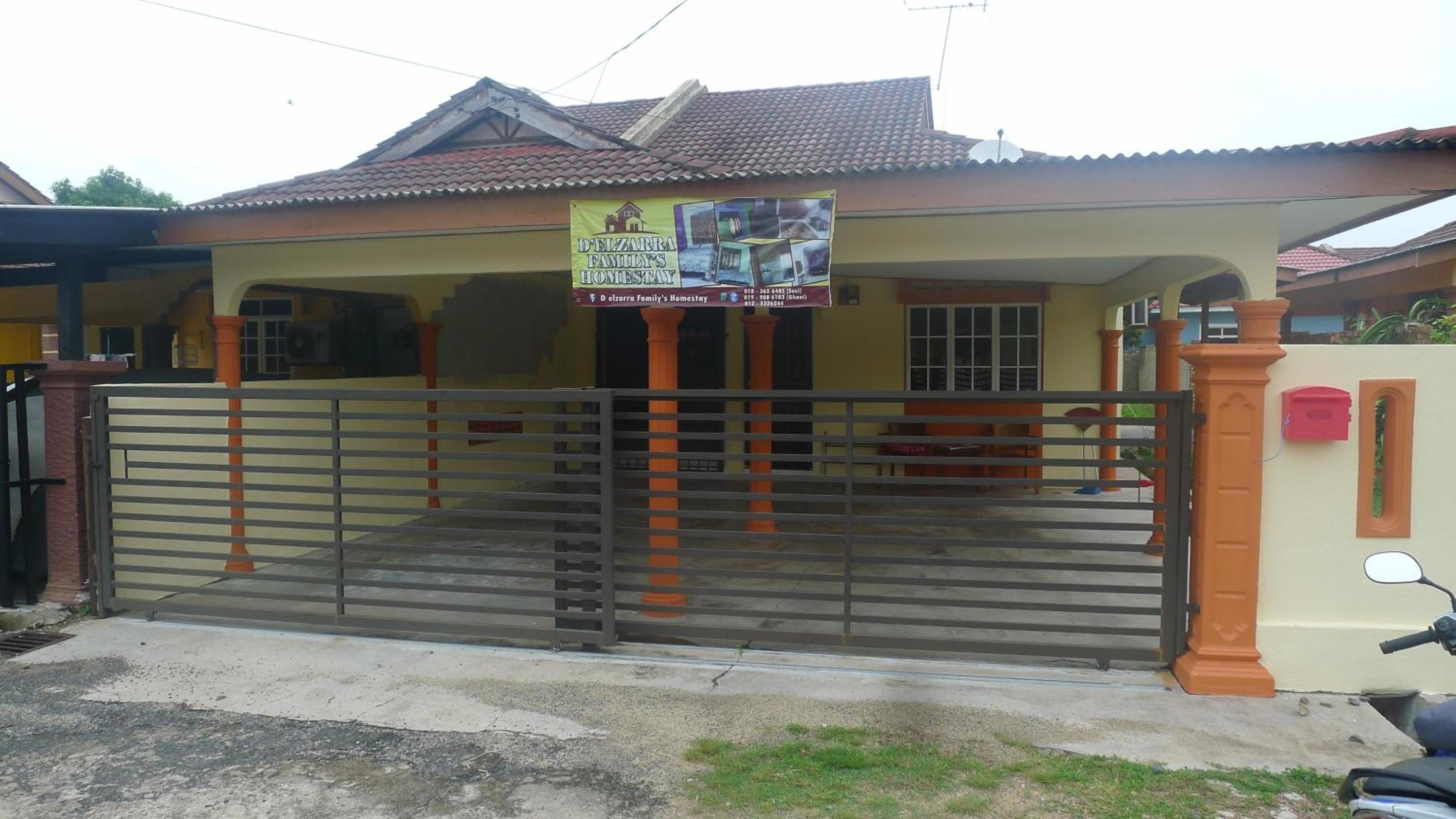 Three-Bedroom House photo 1