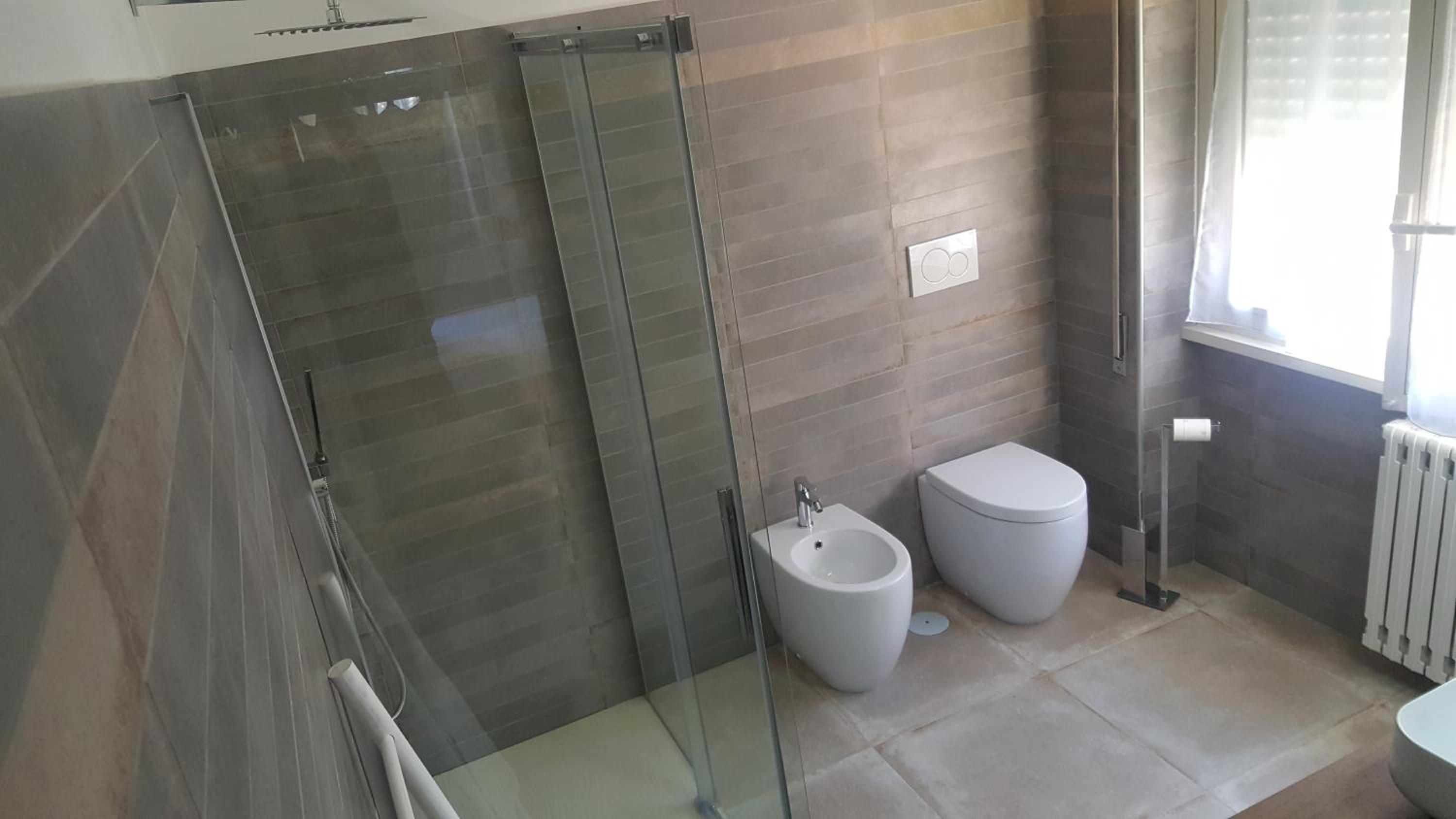 Double Room with Private Bathroom - Photo 7