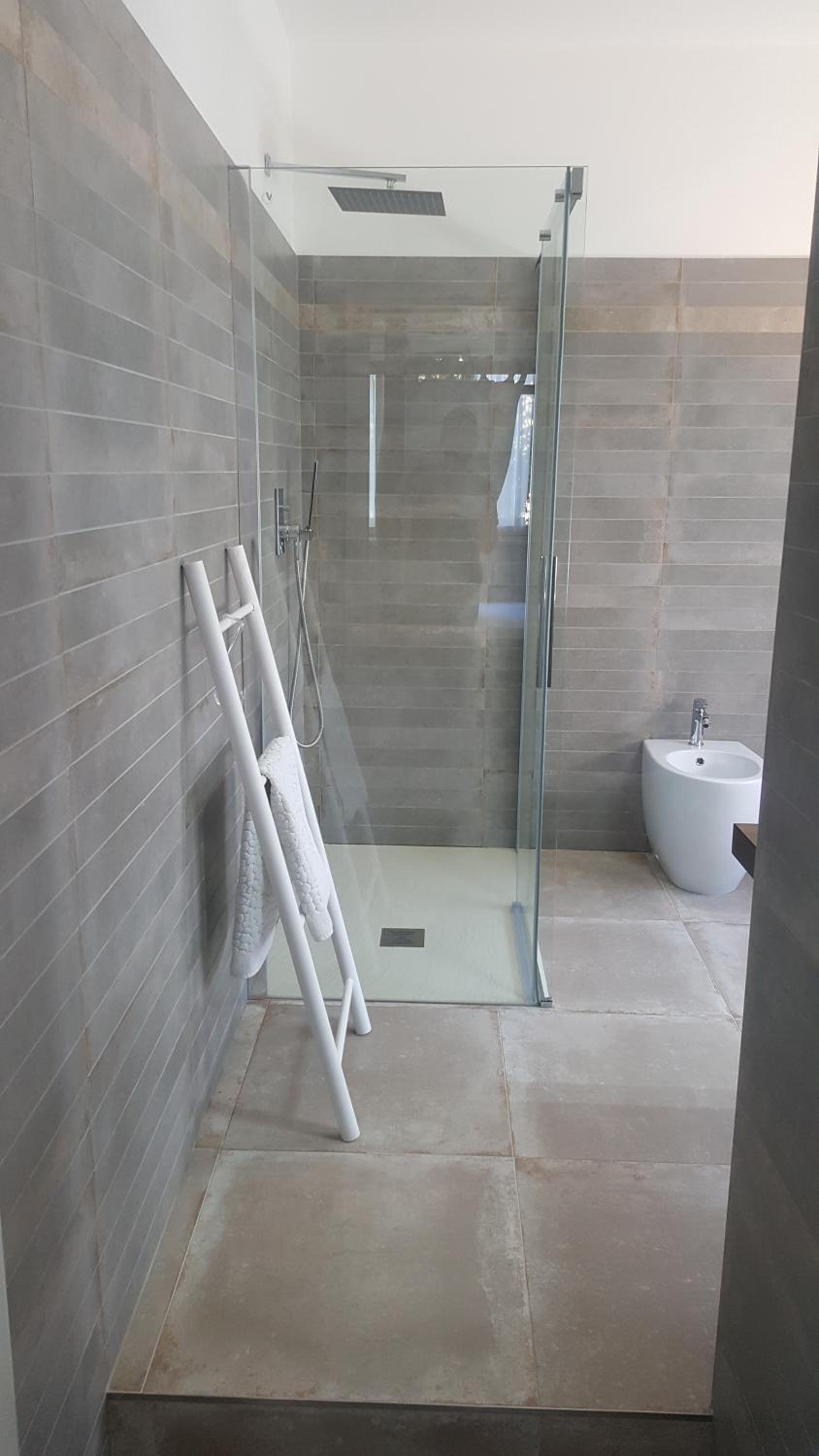 Double Room with Private Bathroom - Photo 8