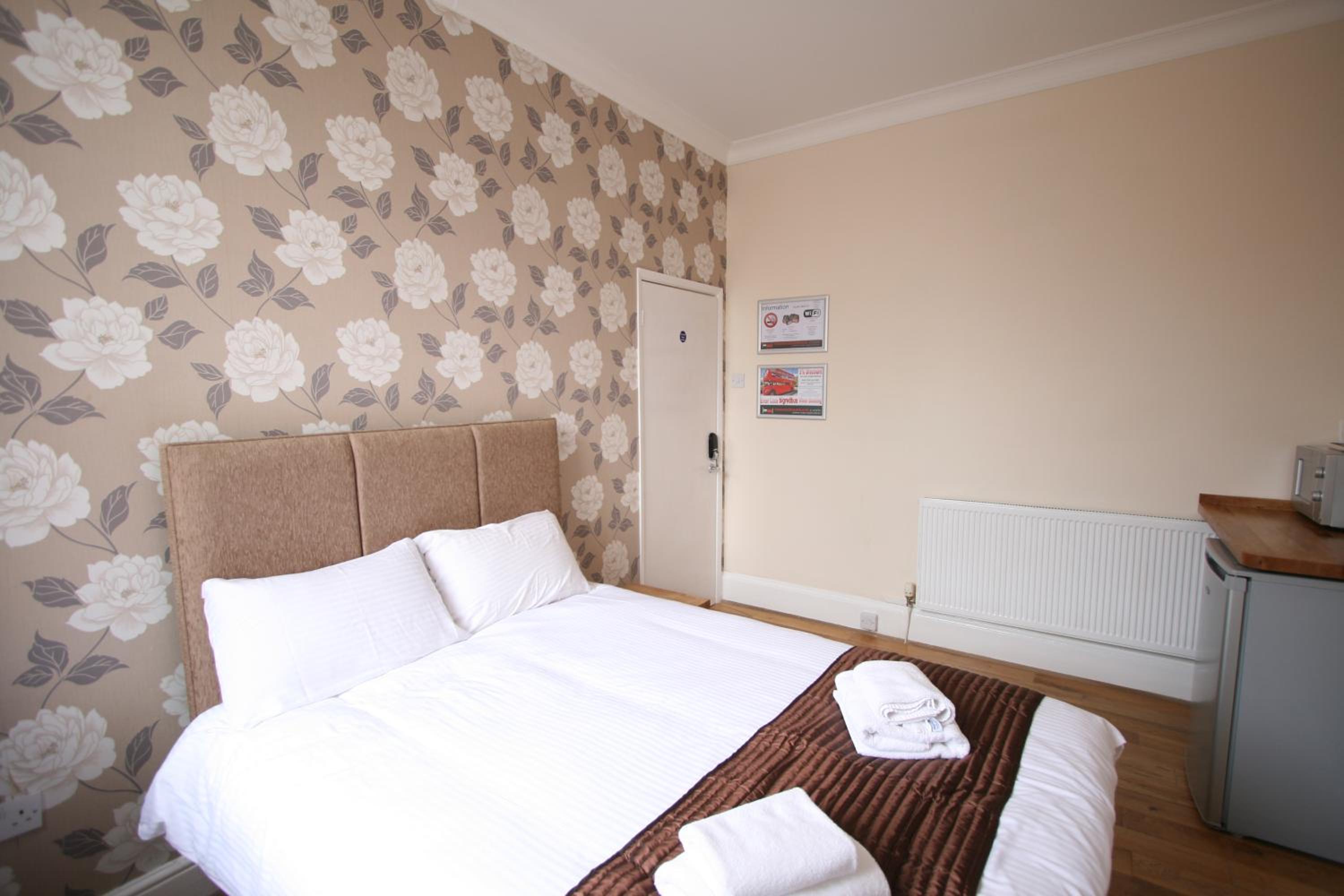 Double Room - Photo 1