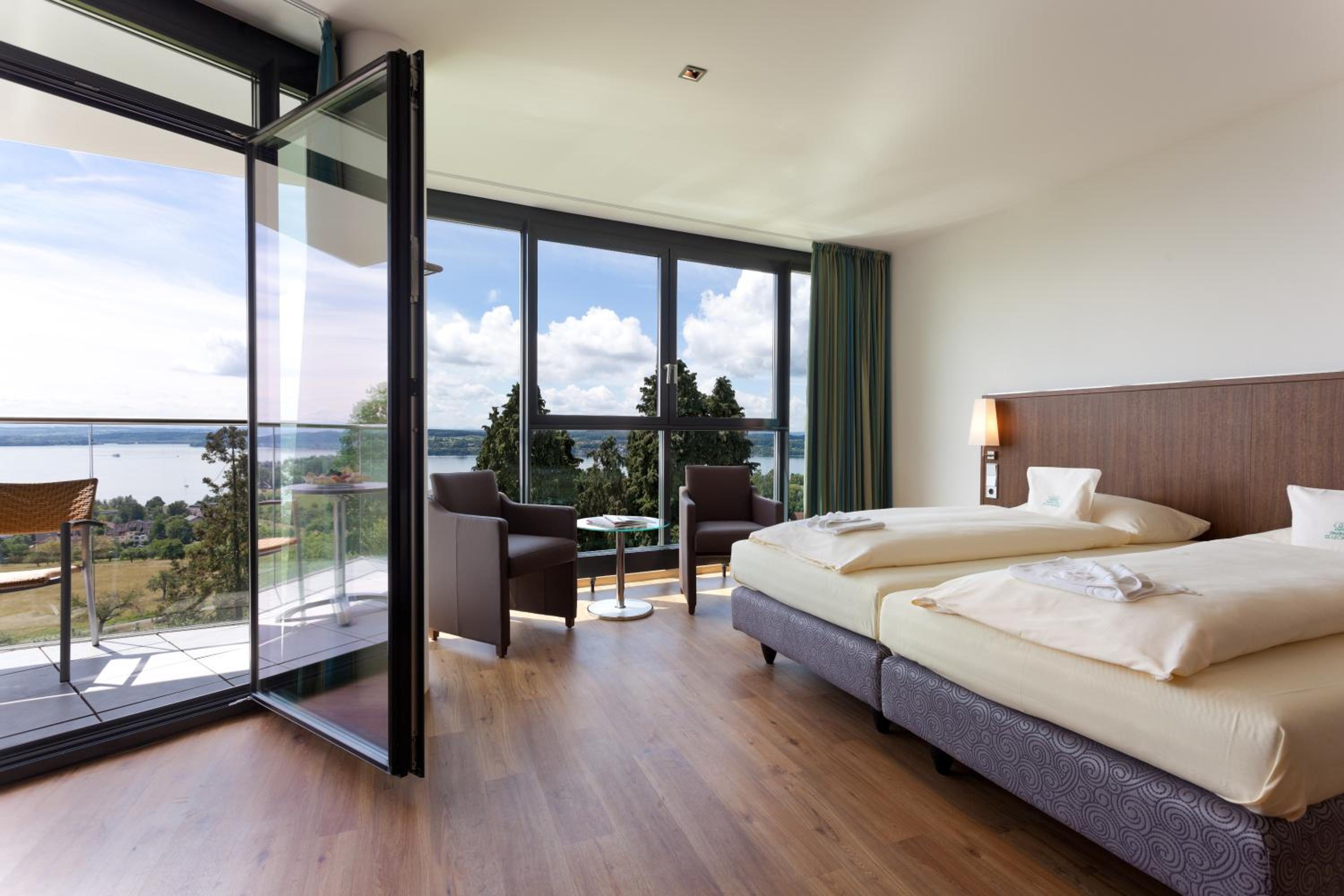 Panorama Room With Lake View photo 3