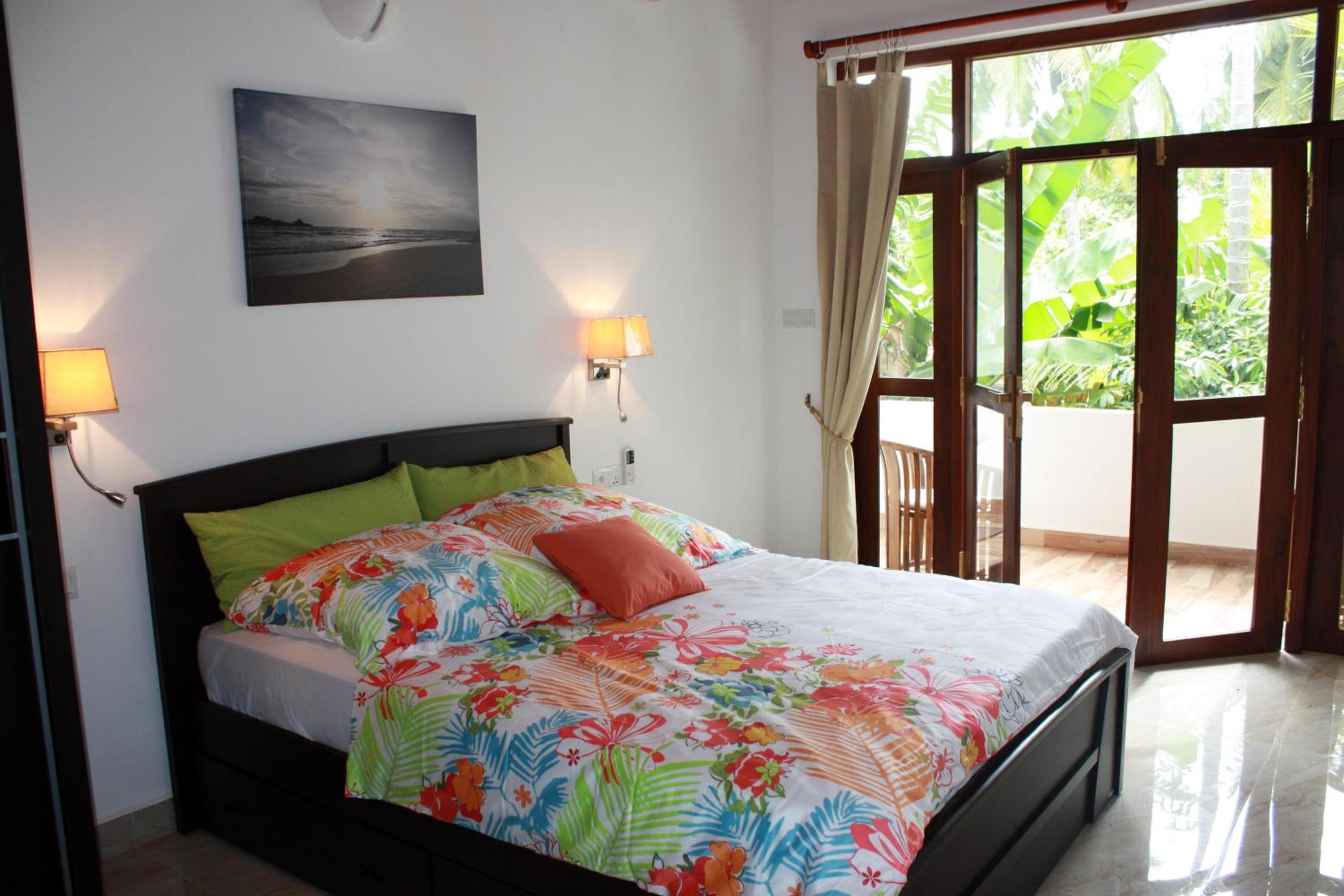 Deluxe Double Room with Balcony photo 2