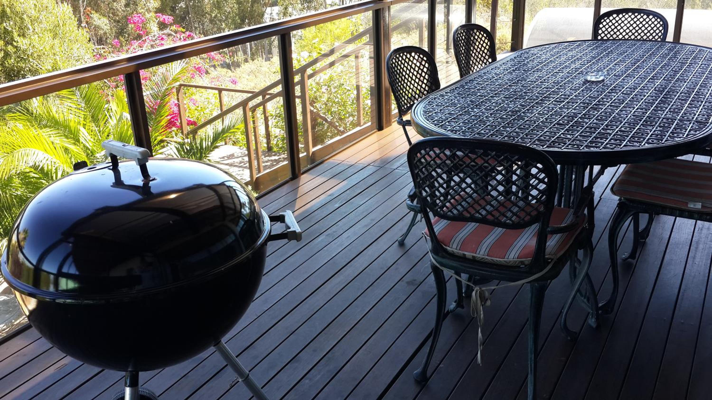 3 Bedroom Apartment with City View photo 2