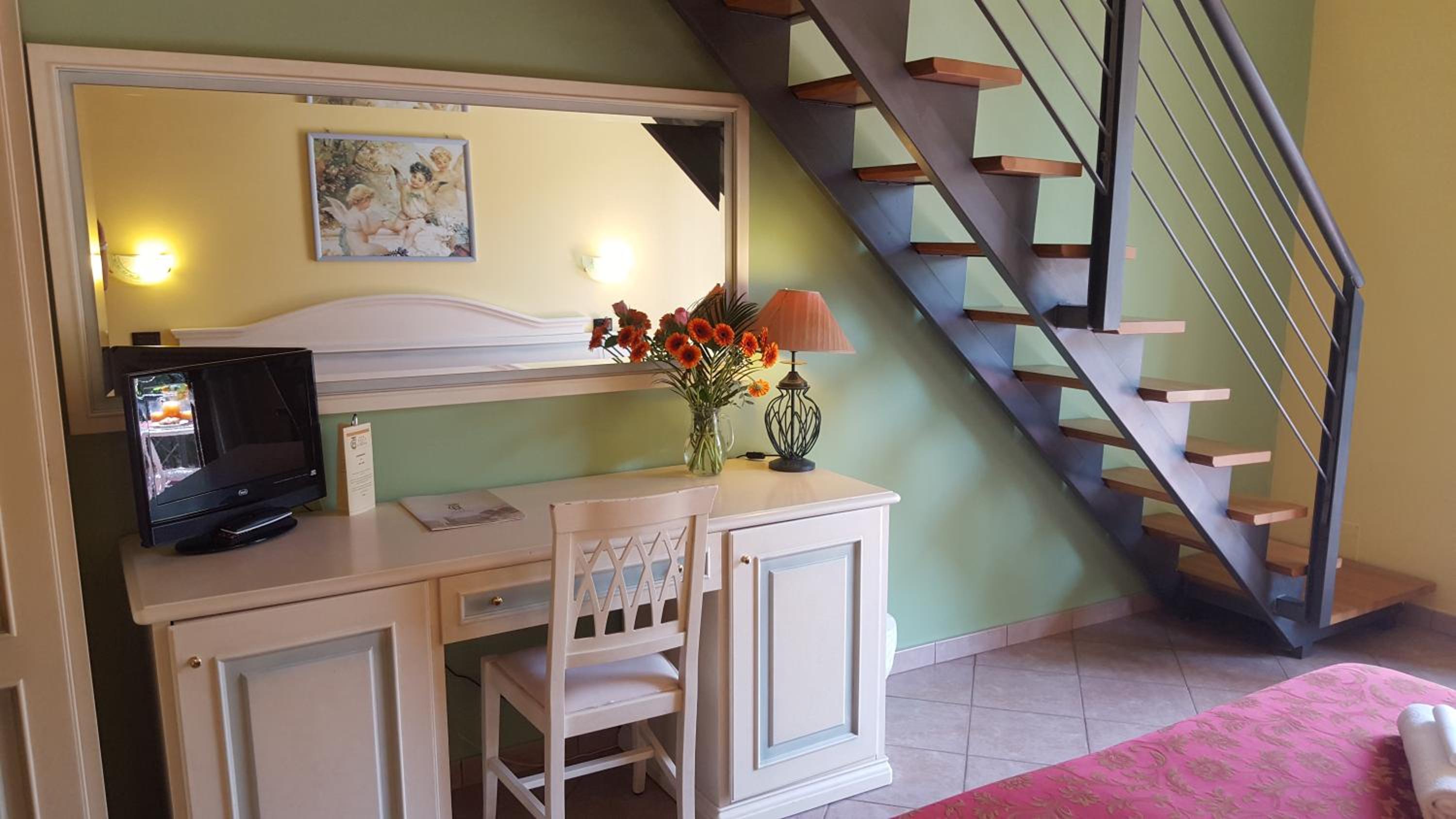 Superior Quadruple Room - Photo 1