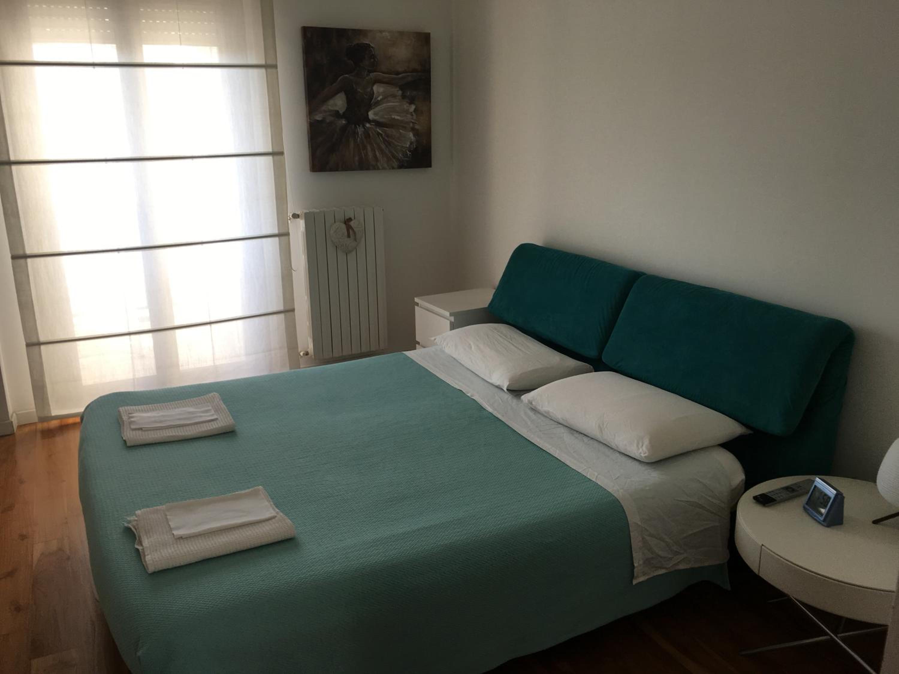 Apartment with Balcony - Photo 26
