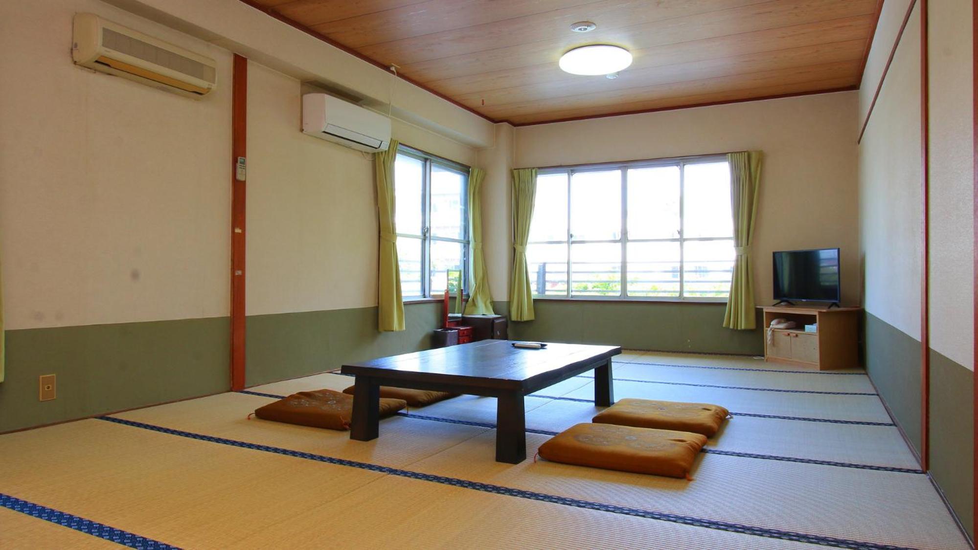 Family Room photo 1