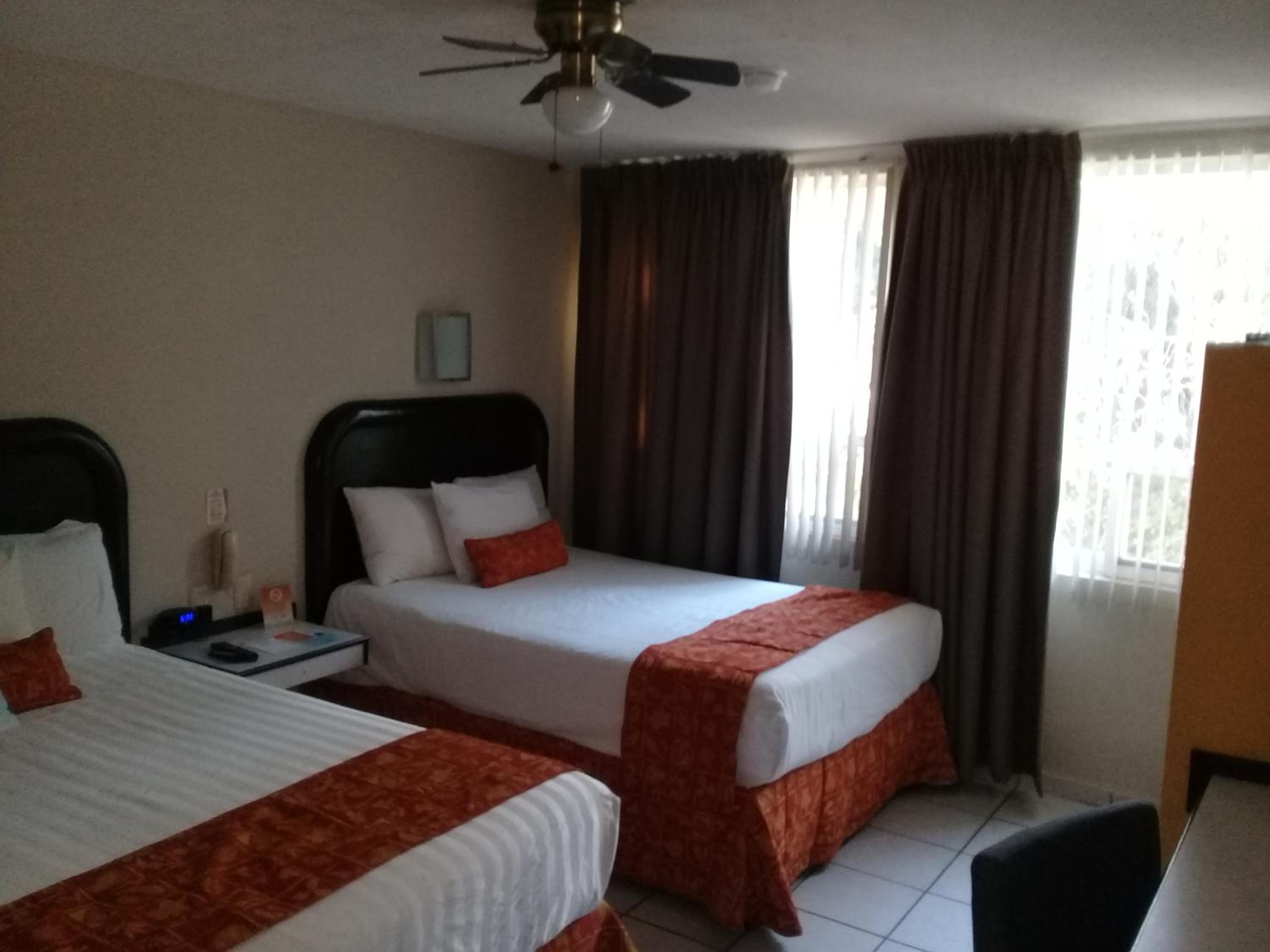 Double Room with Two Double Beds - Smoking