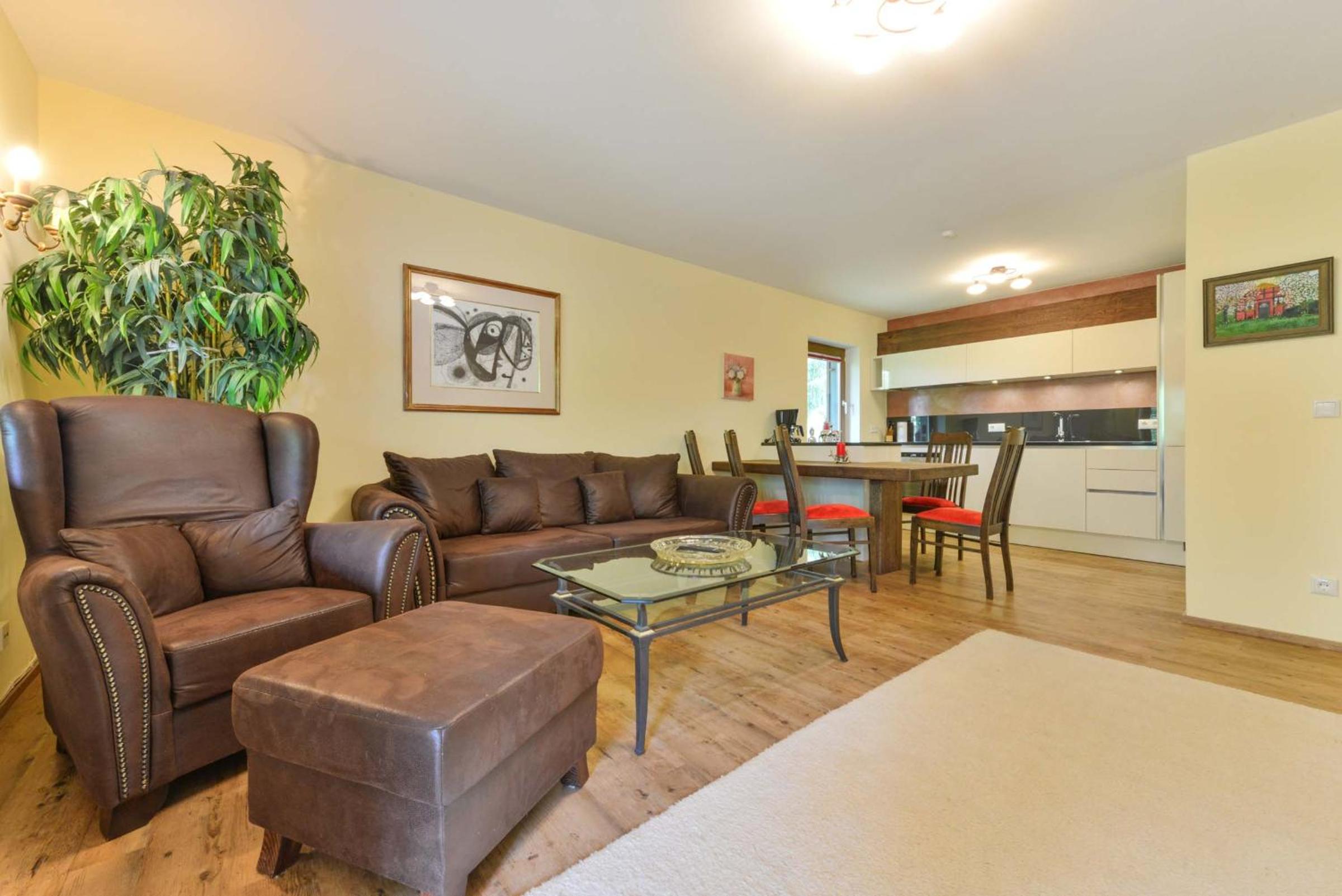 Two-Bedroom Apartment - Photo 16