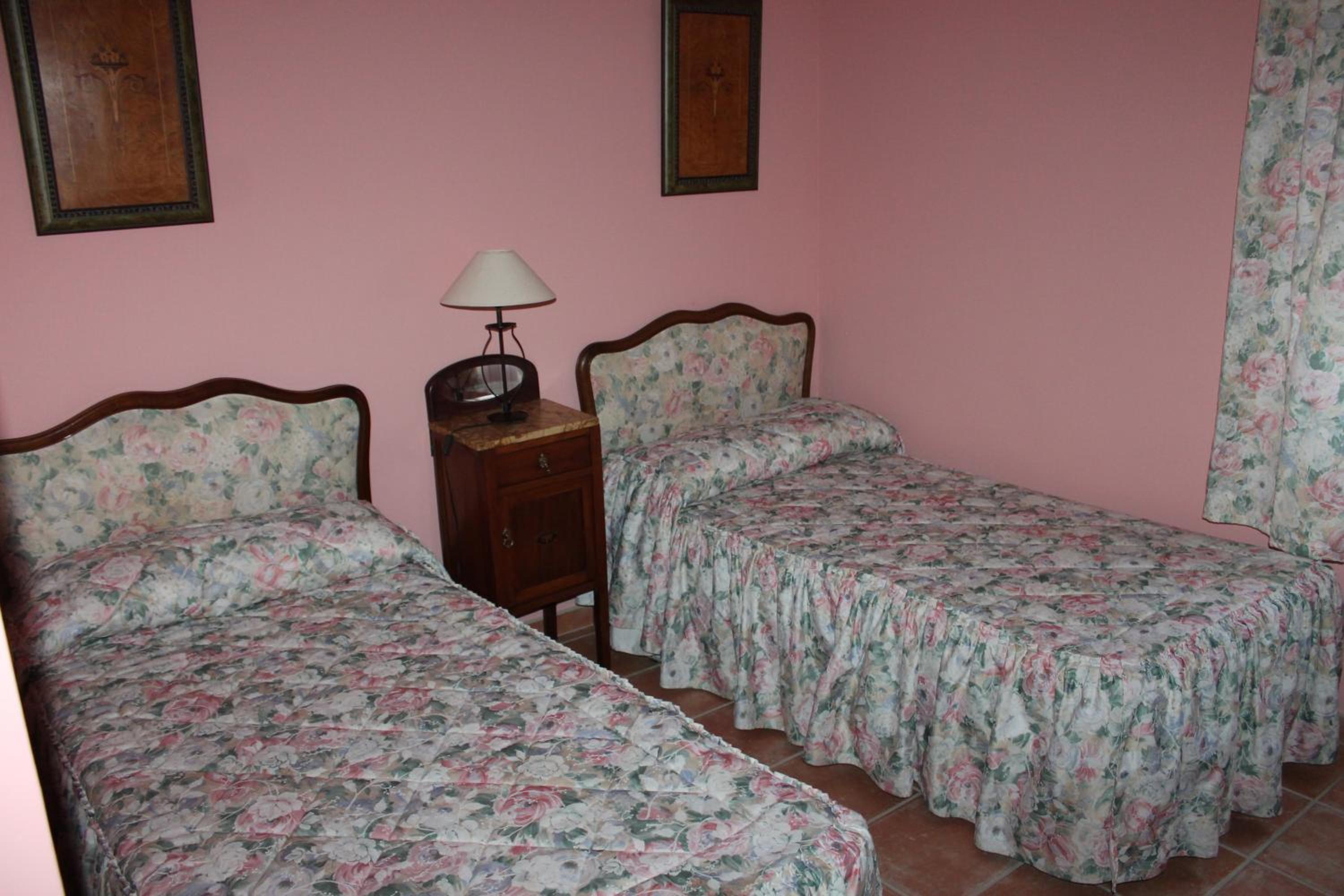 Four-Bedroom House photo 2