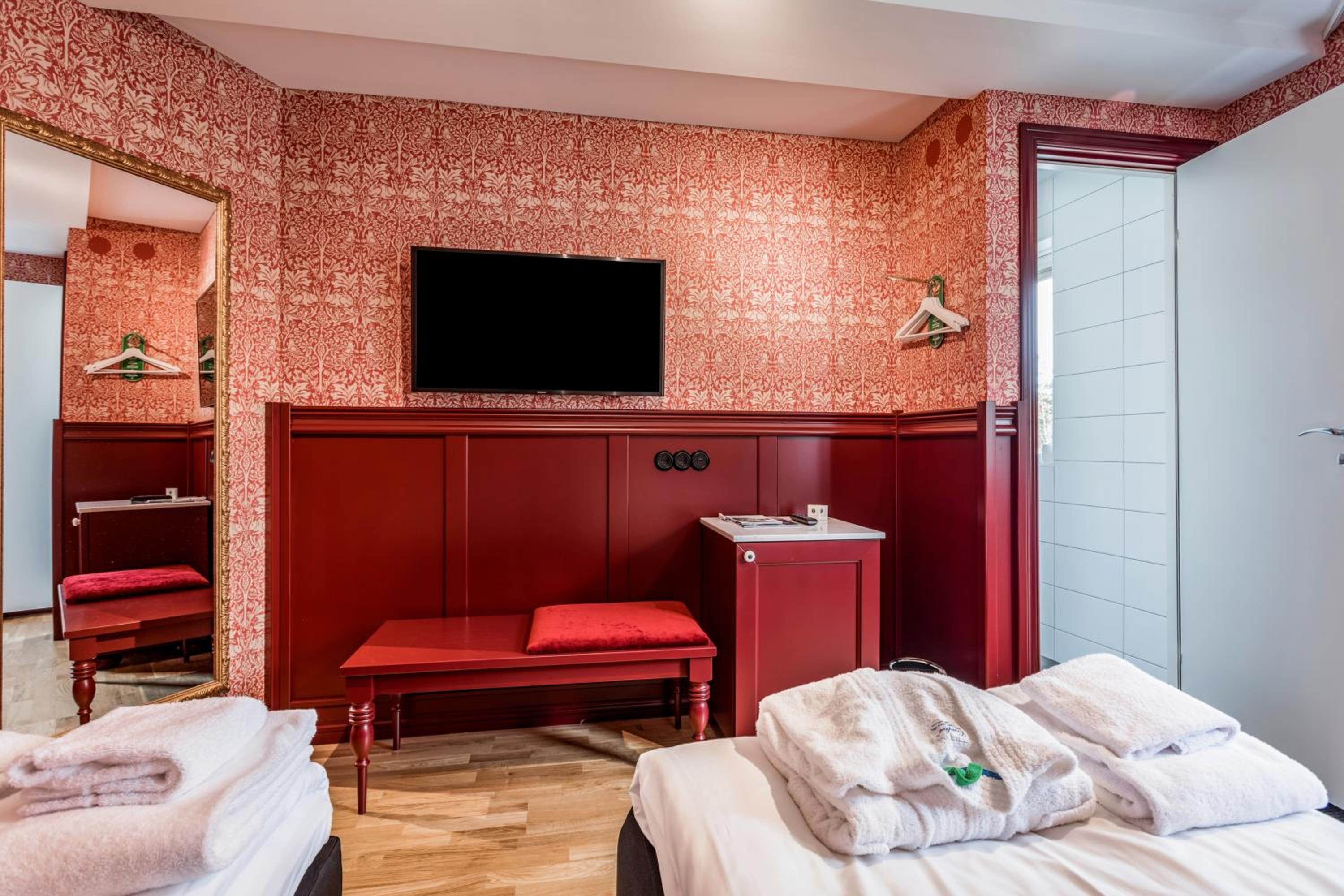 Standard Twin Room photo 2