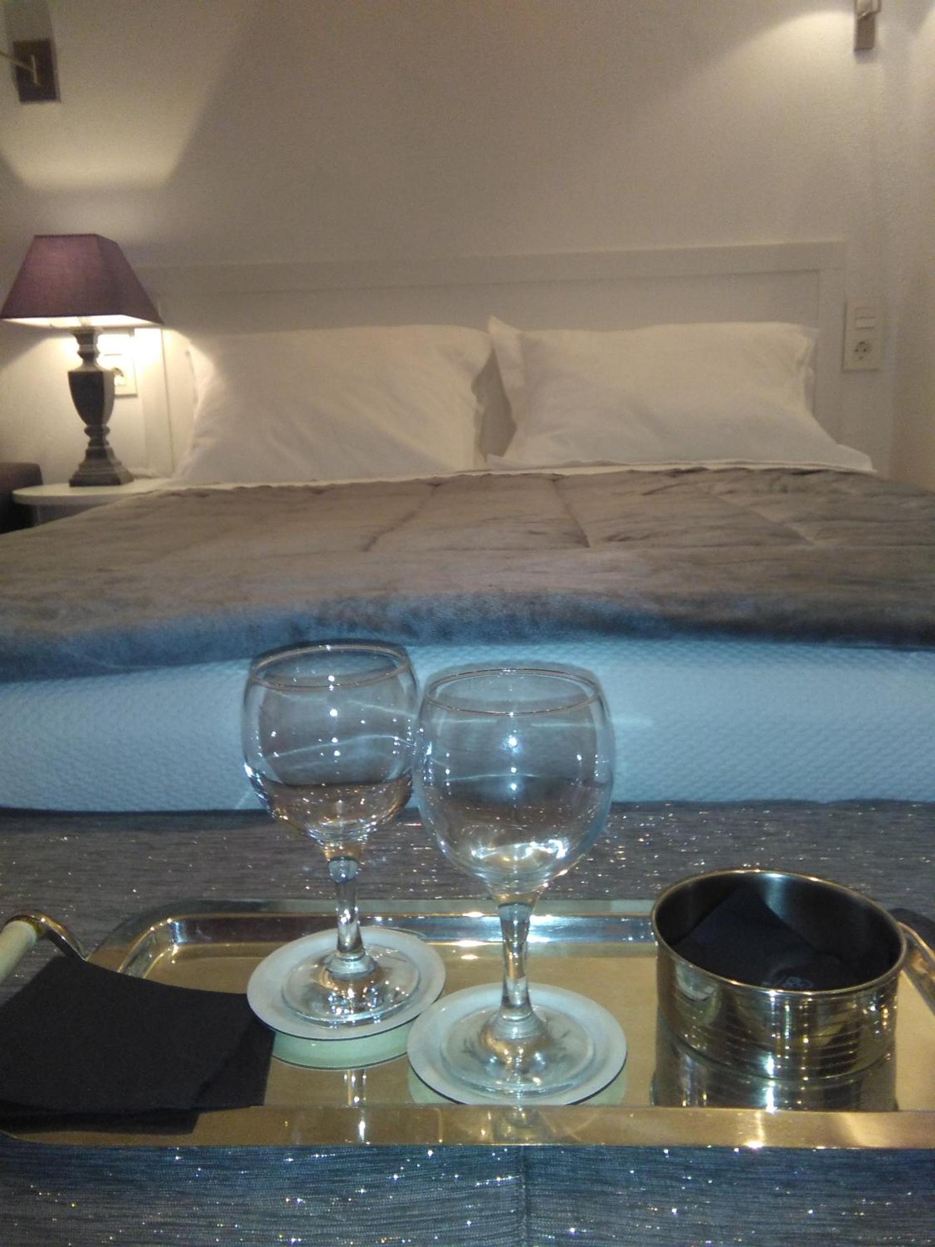 Suite with Balcony - Photo 44