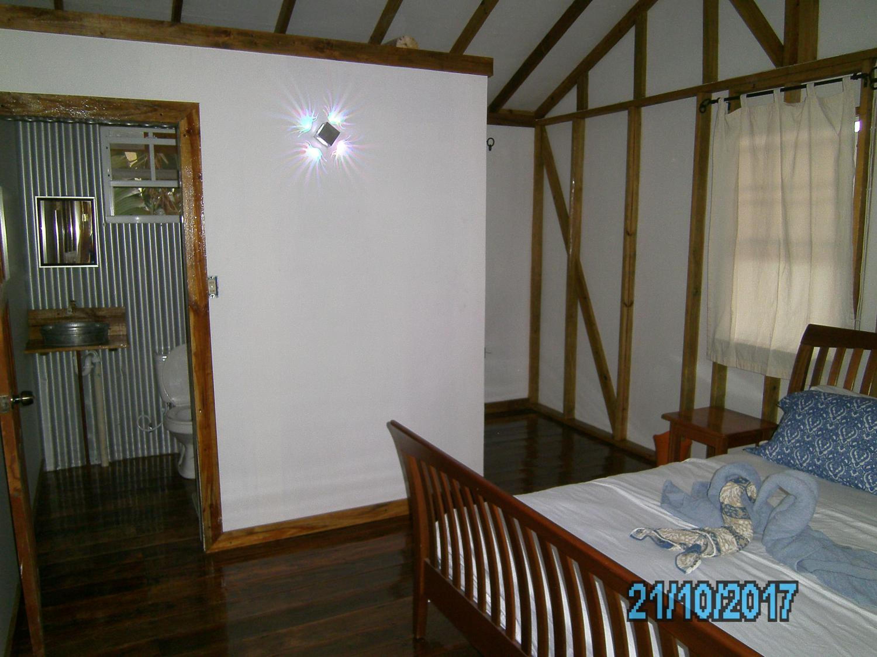 Queen Room photo 1
