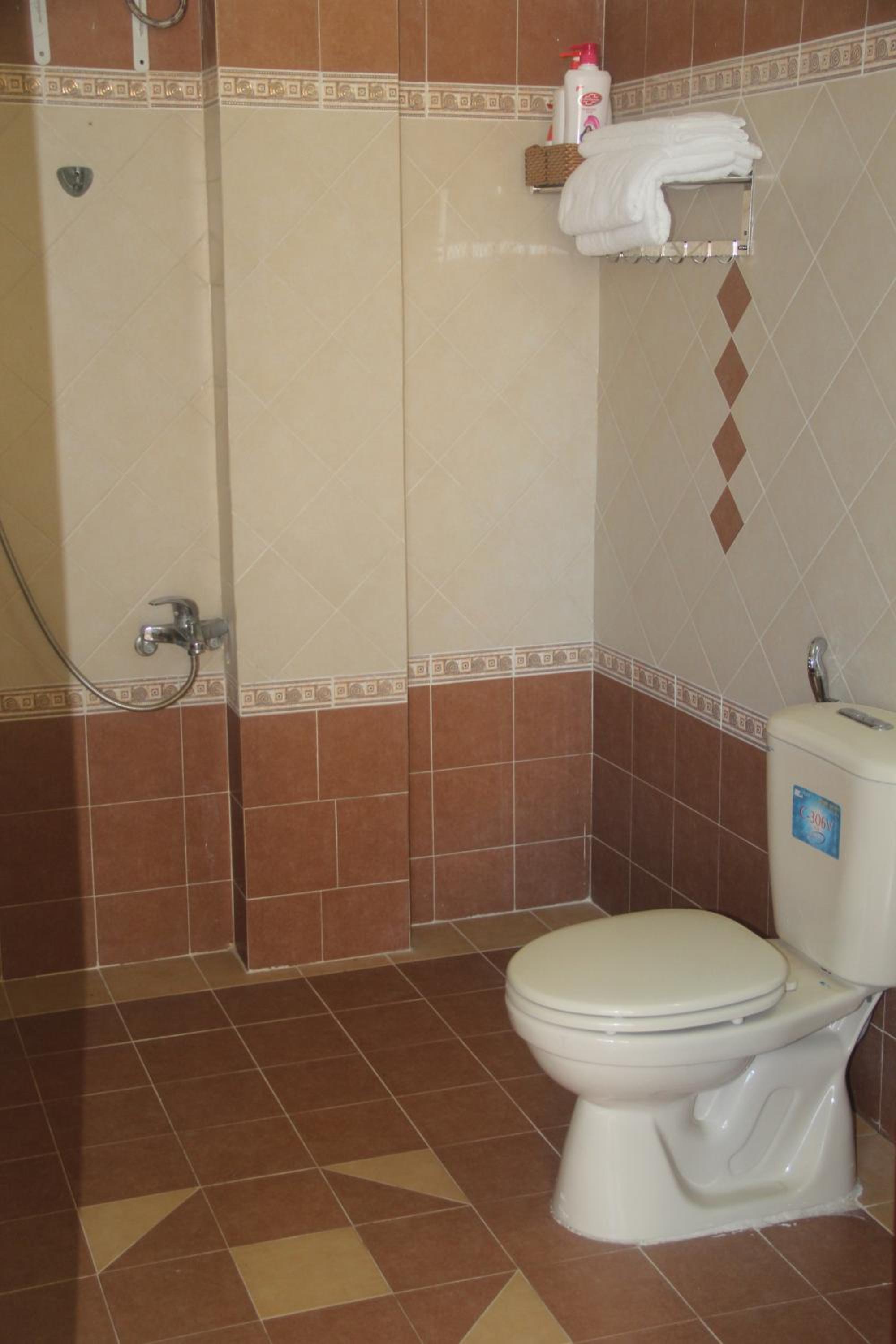 Standard King Room photo 2