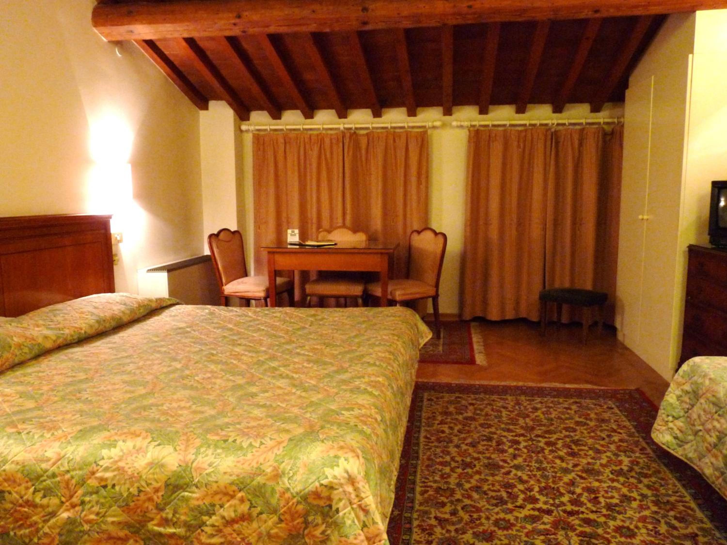 Triple Room photo 2