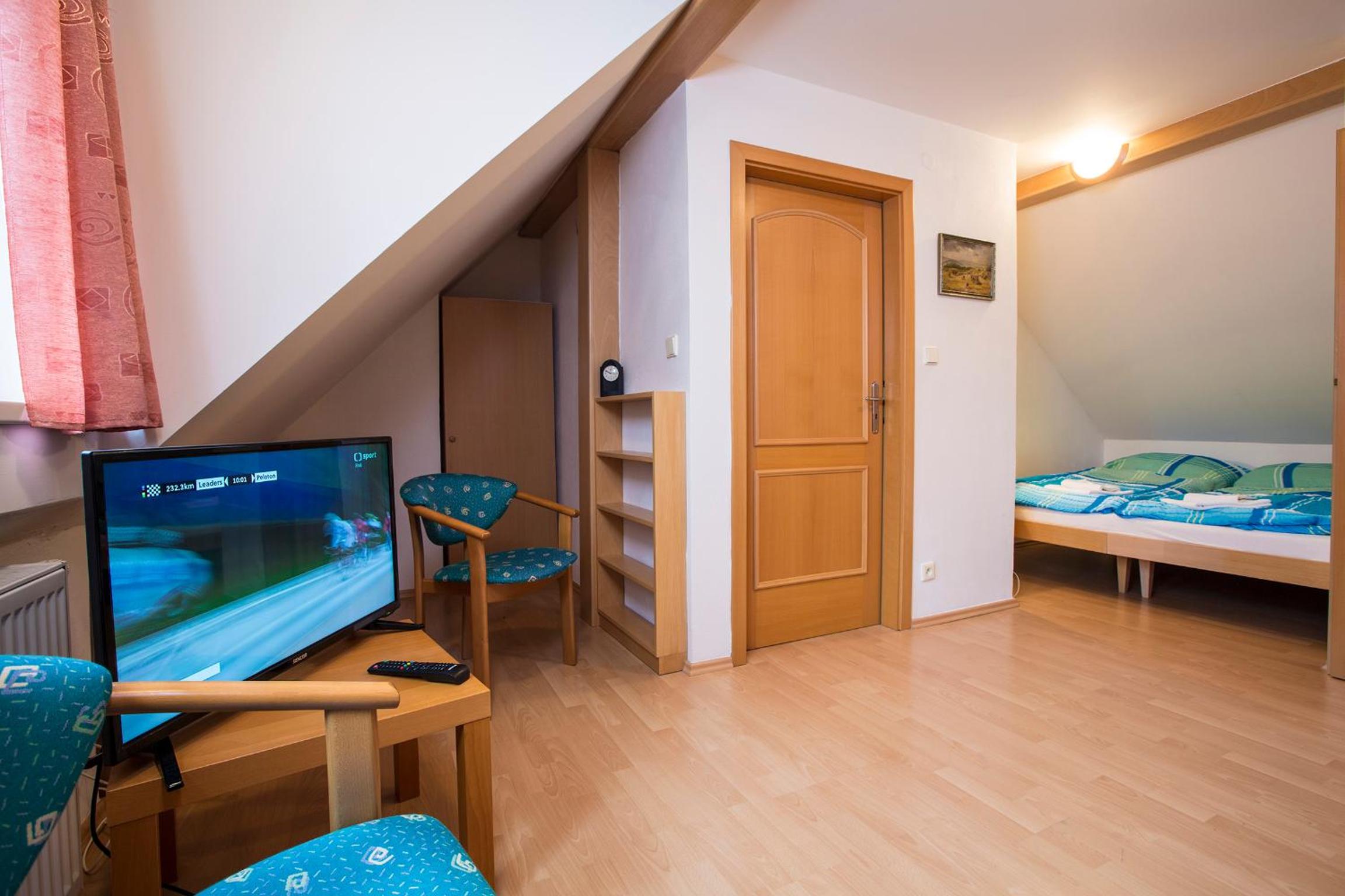 Apartment with Mountain View photo 1