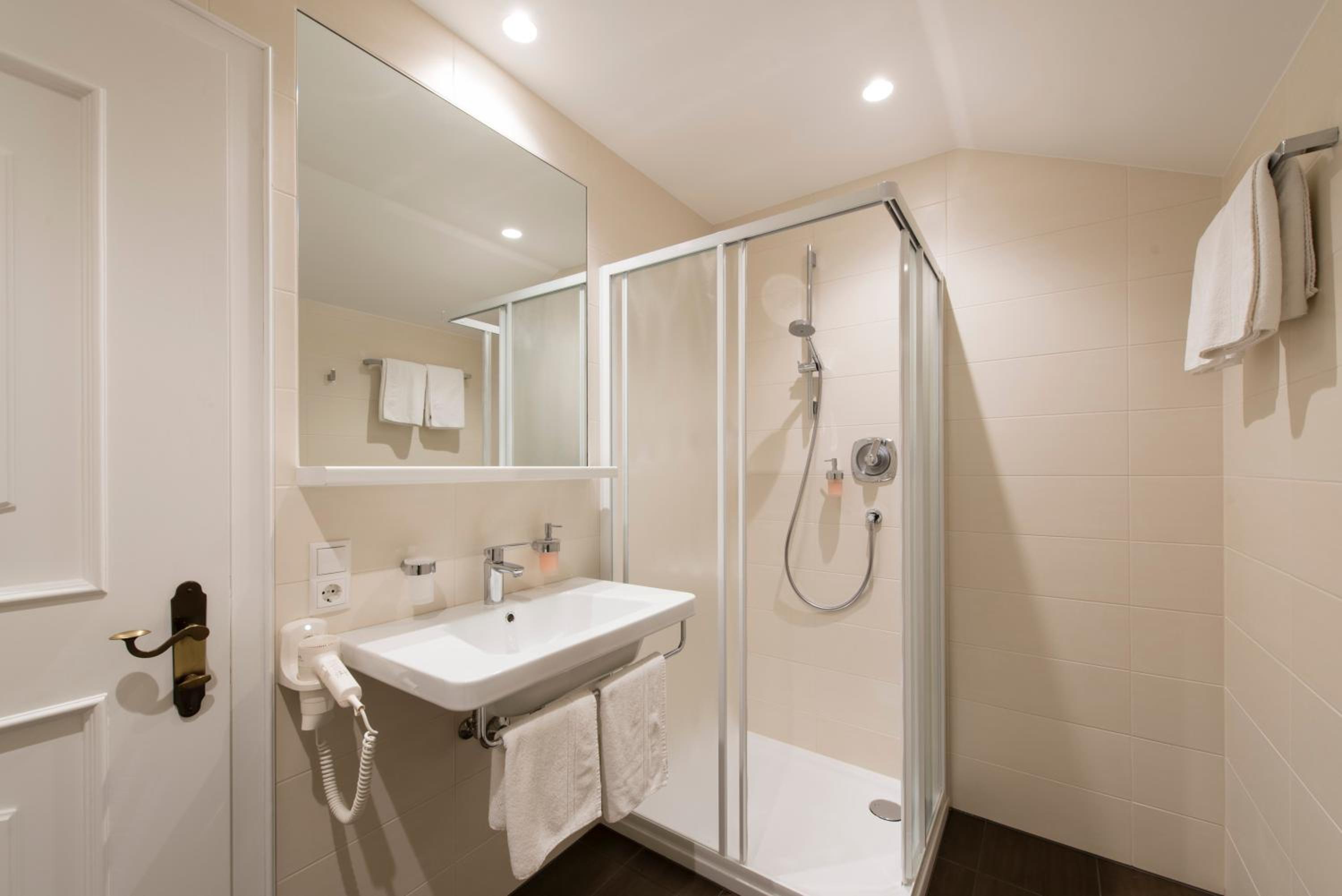 Superior Single Room photo 3