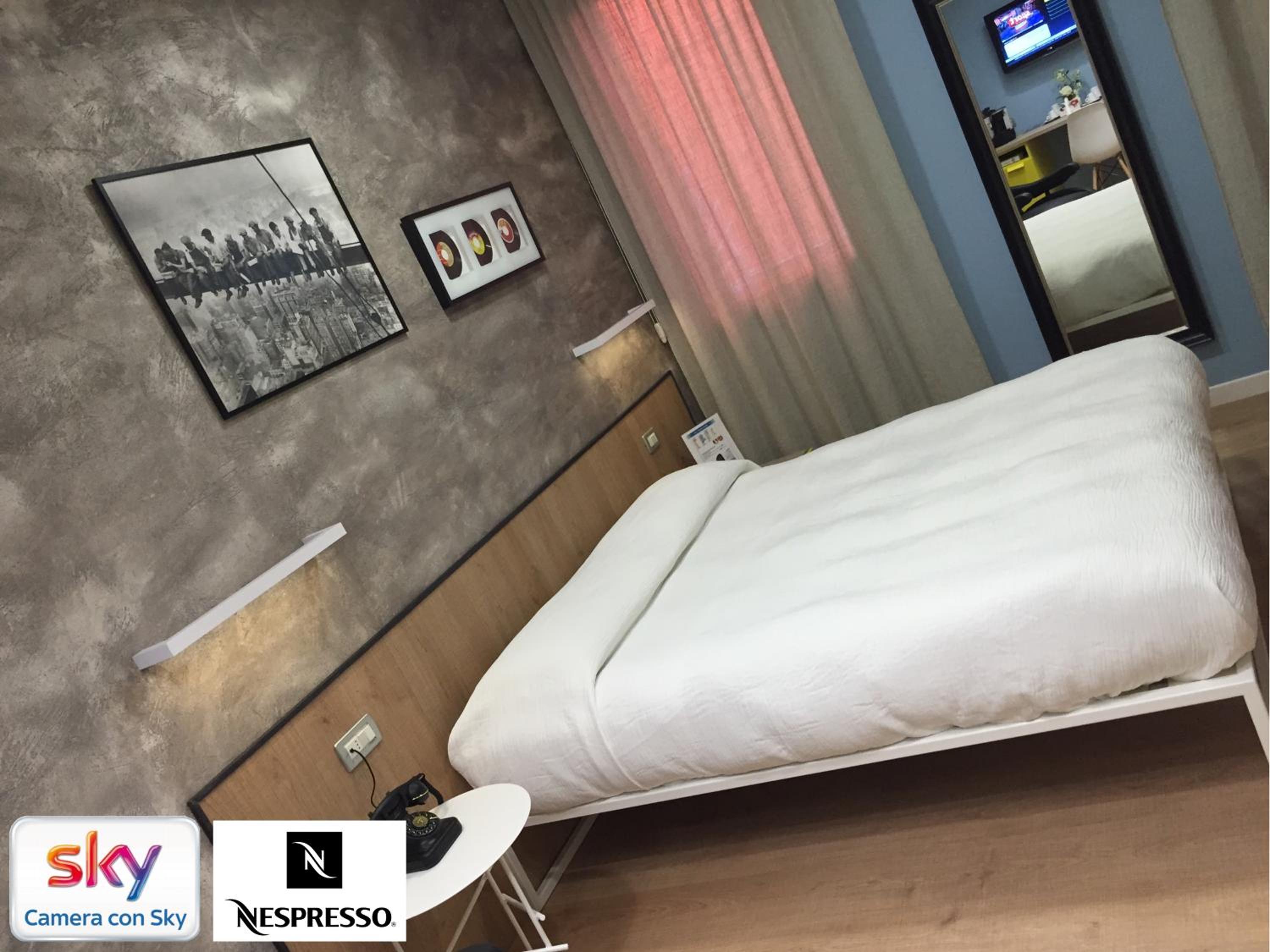 Deluxe Double Room - Photo 10