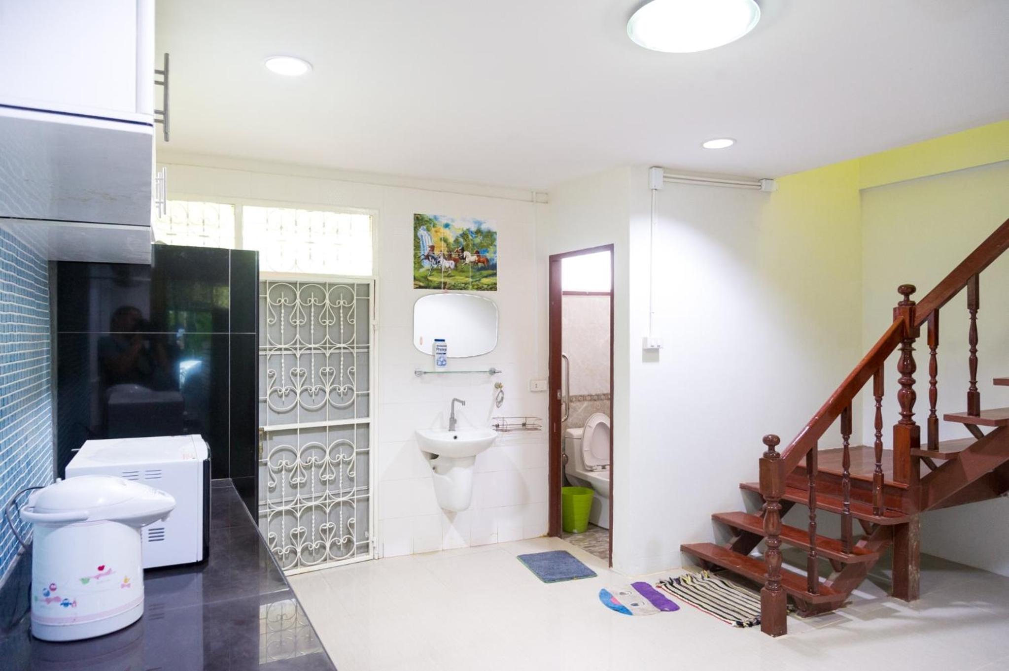 Two-Bedroom Townhouse - Photo 14